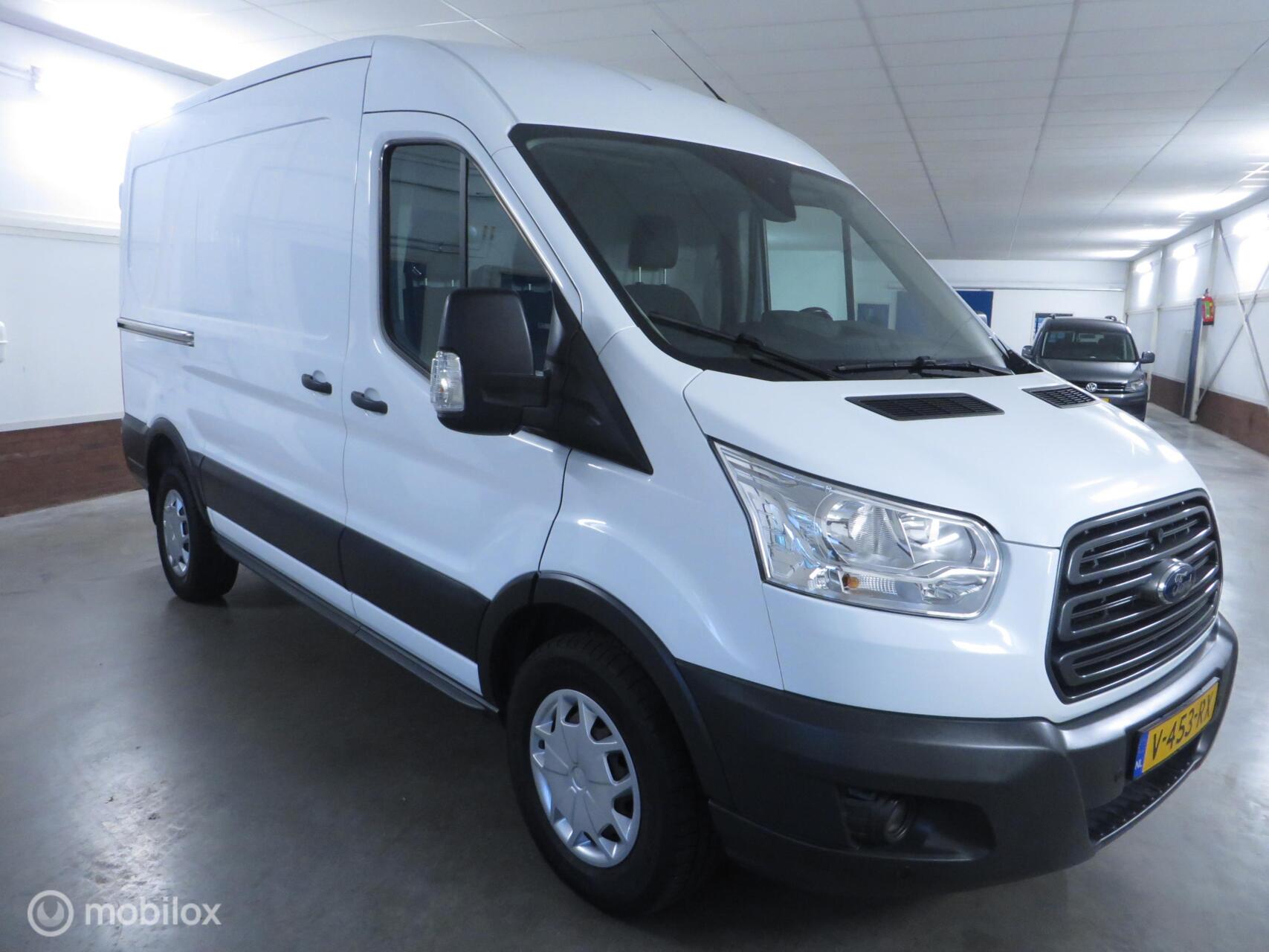 Ford Transit 350 2.0 TDCI L2H2 Trend 2018 - voorkant