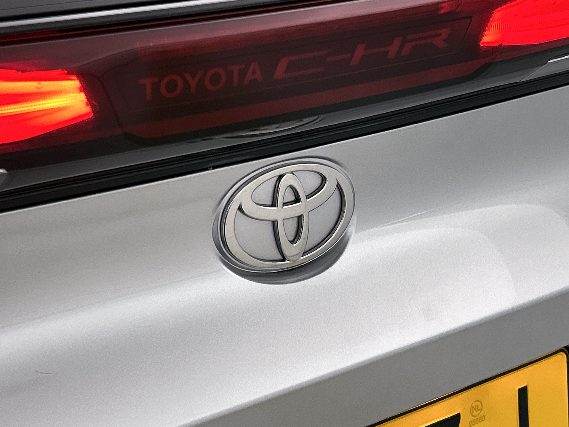 Foto van Toyota C-hr