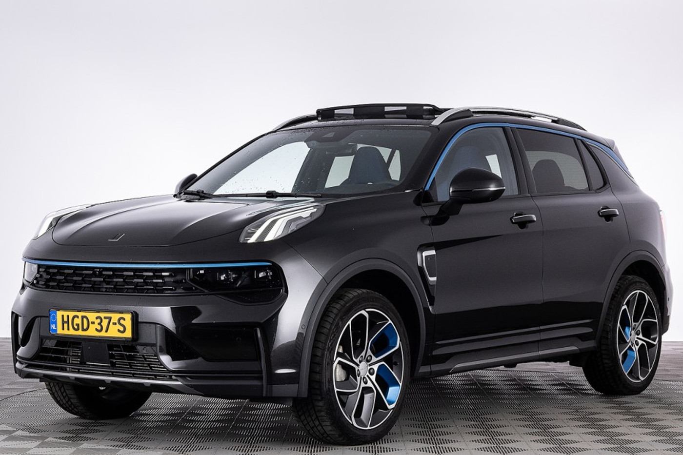 Foto van Lynk&co LYNK & Co 01