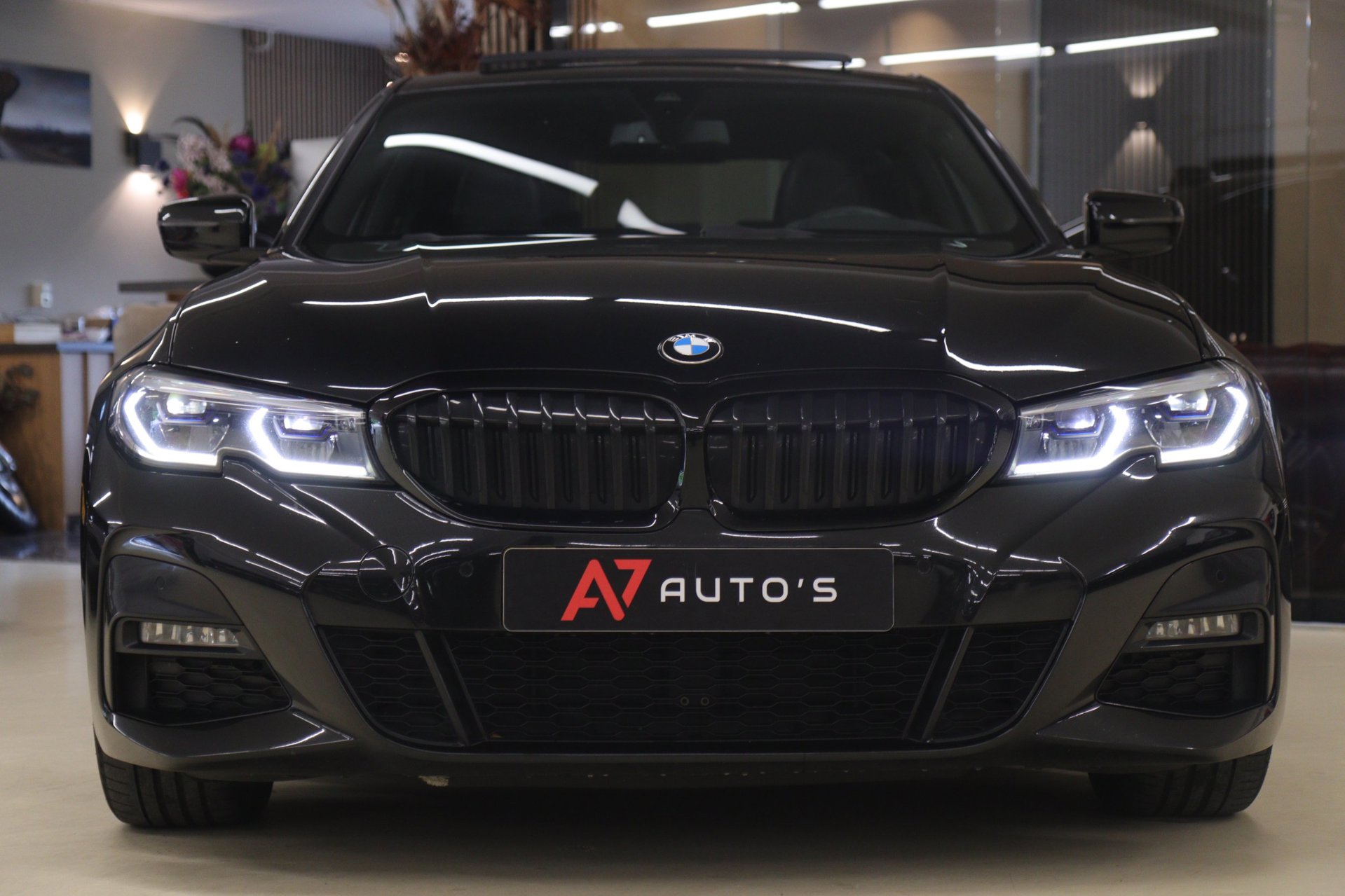 Foto van BMW 330i
