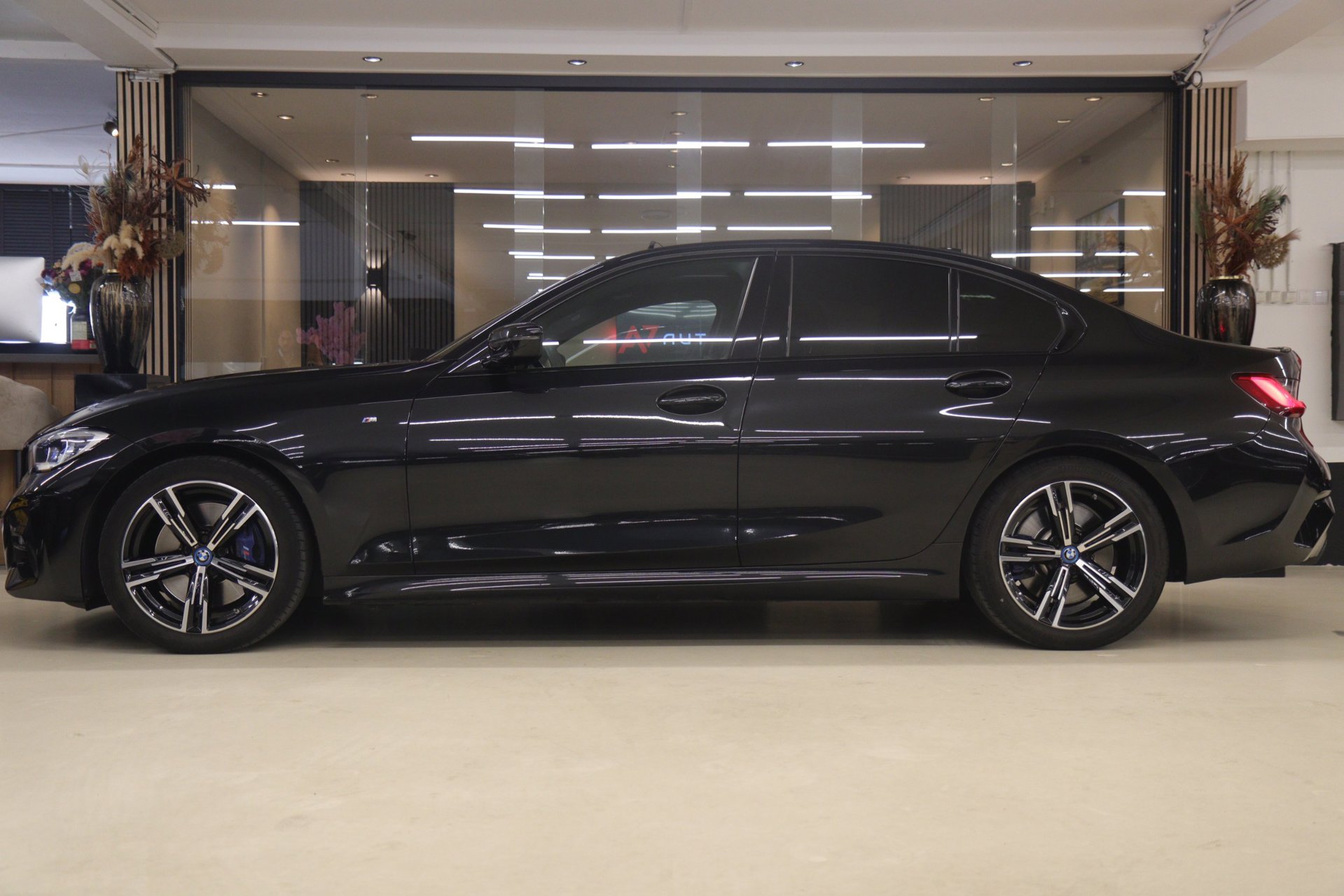 Foto van BMW 330i