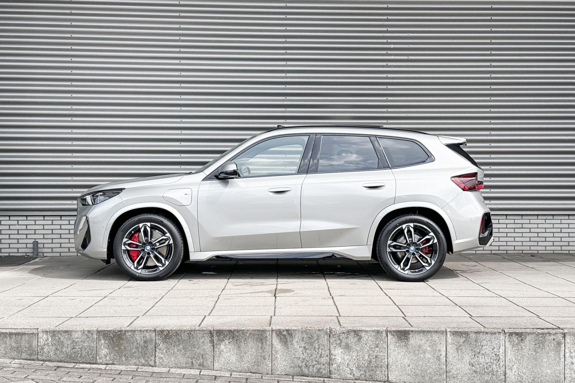 Foto van BMW X1 Xdrive25e