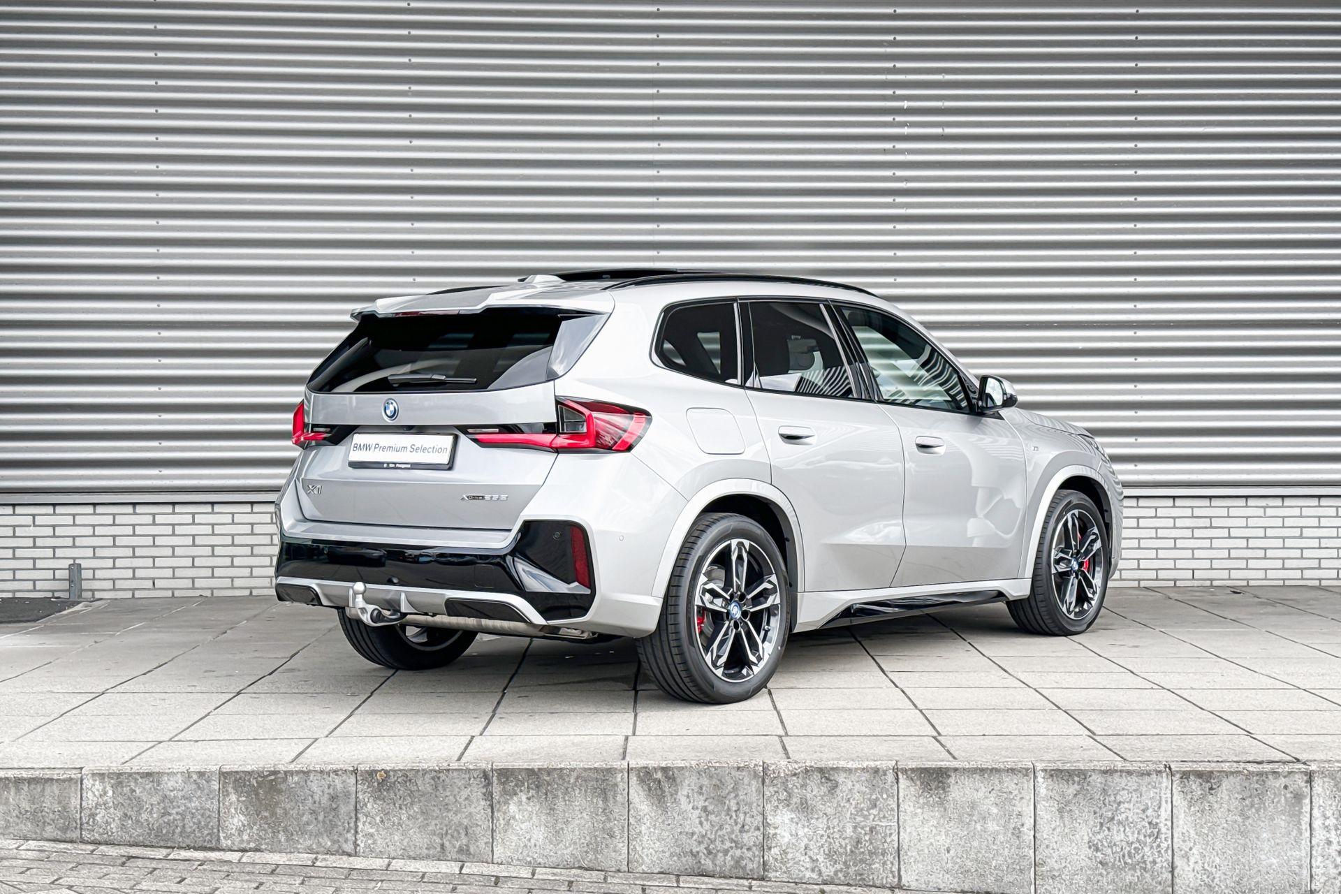Foto van BMW X1 Xdrive25e