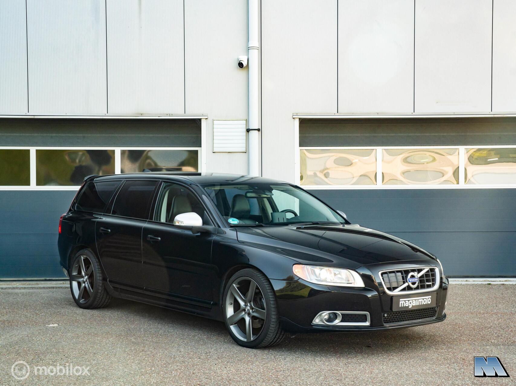 Volvo V70 3.0 T6 AWD R-Design HEICO | 37/100 | 330 pk 2010 - voorkant