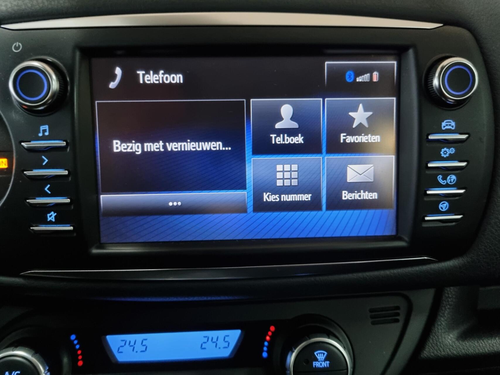 Foto van Toyota Toyota Yaris Hybrid