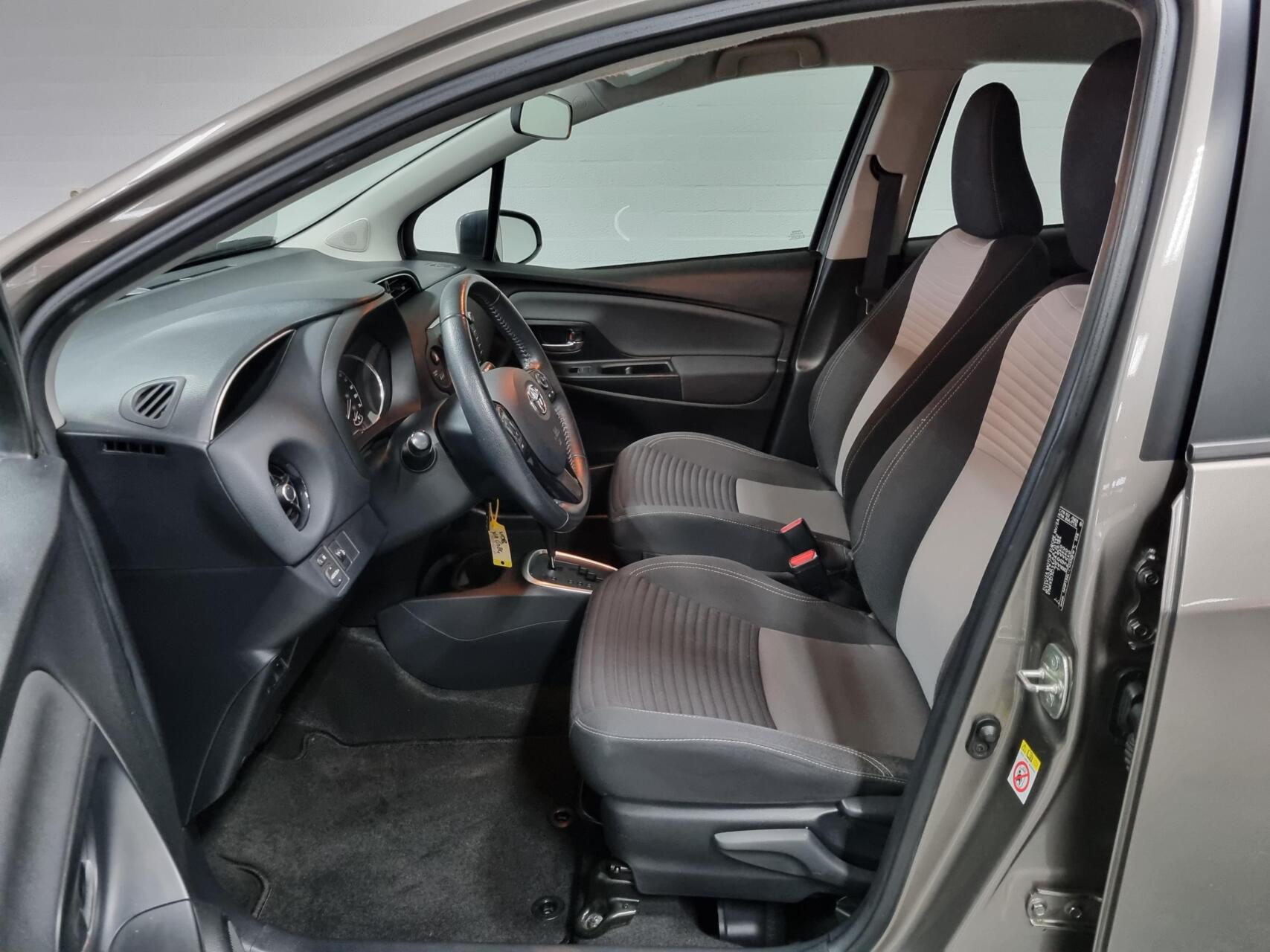 Foto van Toyota Toyota Yaris Hybrid