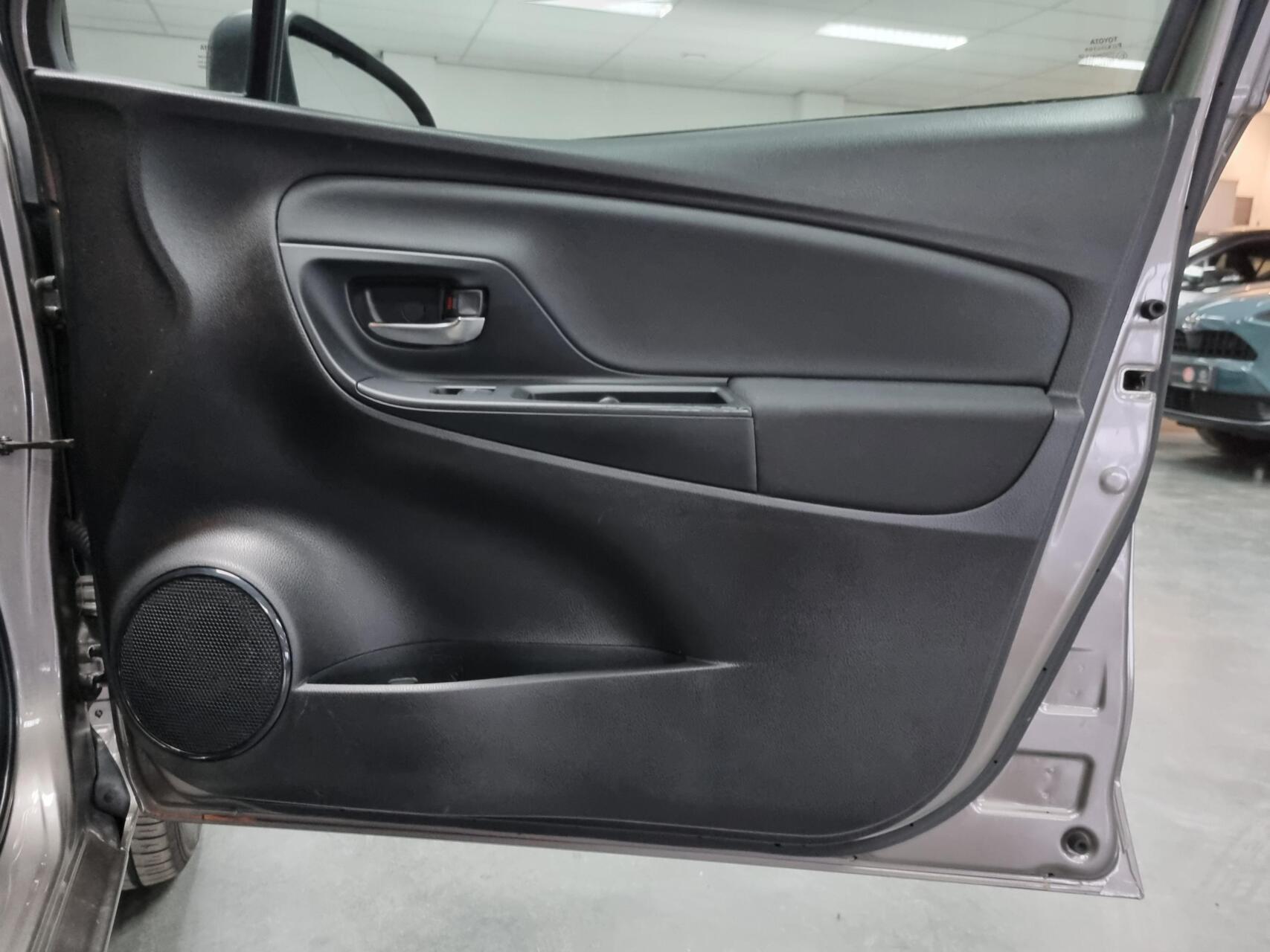 Foto van Toyota Toyota Yaris Hybrid