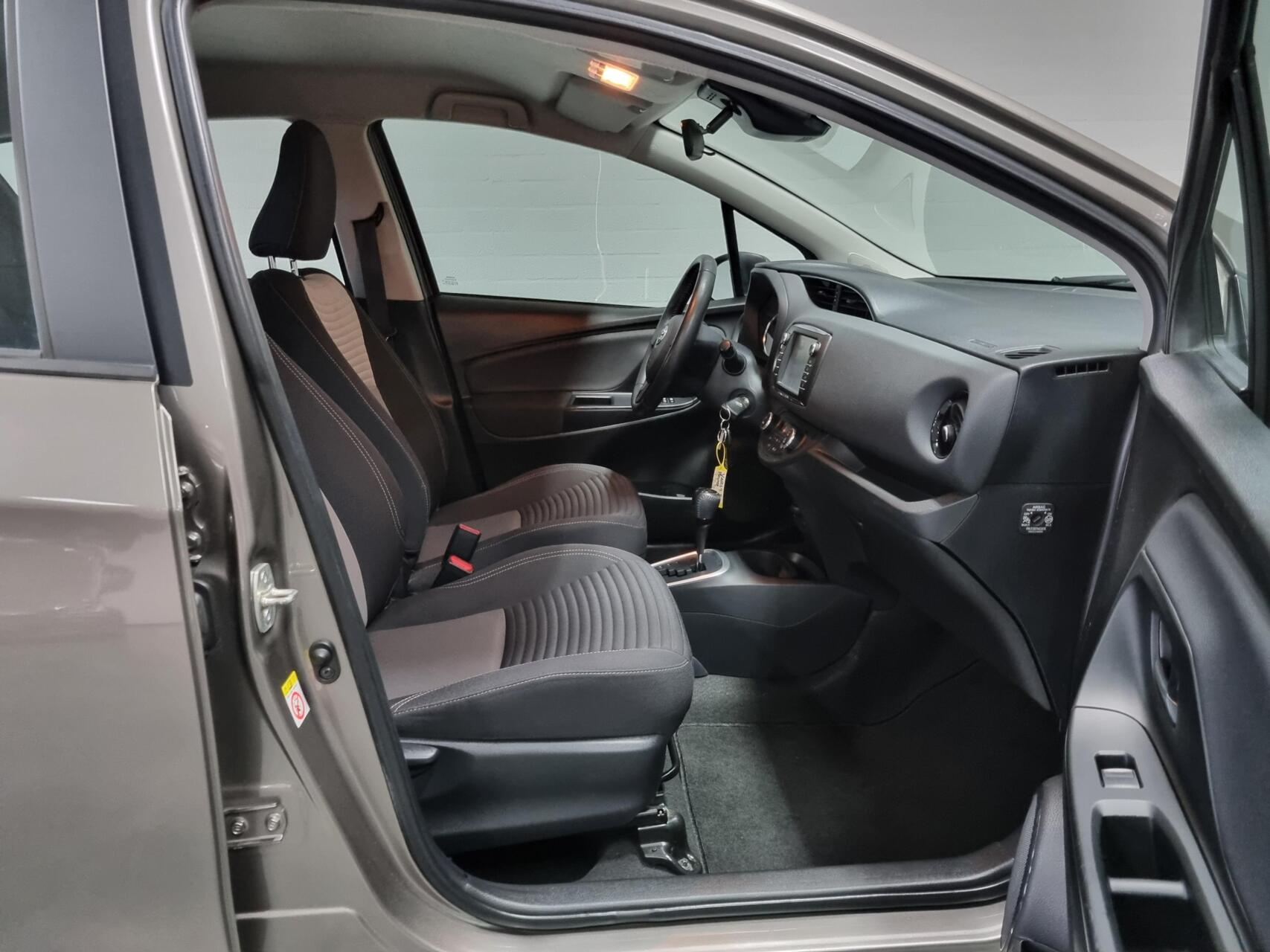 Foto van Toyota Toyota Yaris Hybrid