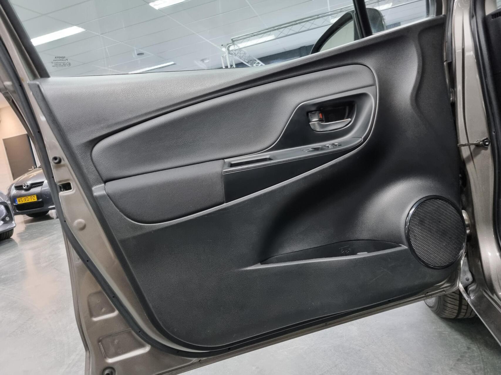Foto van Toyota Toyota Yaris Hybrid