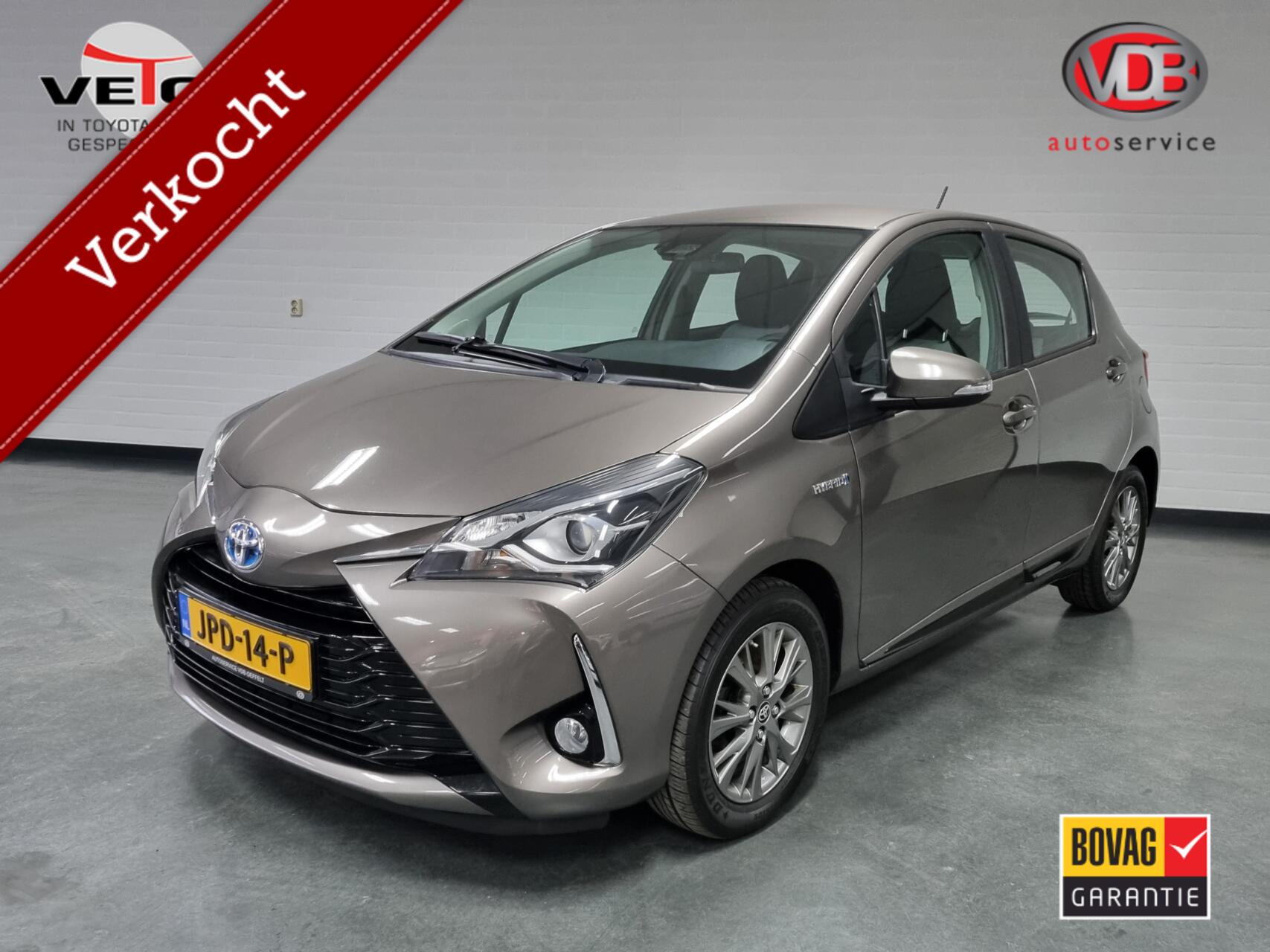 Toyota Toyota Yaris Hybrid 1.5 Hybrid Design/ Navi 2017 - voorkant