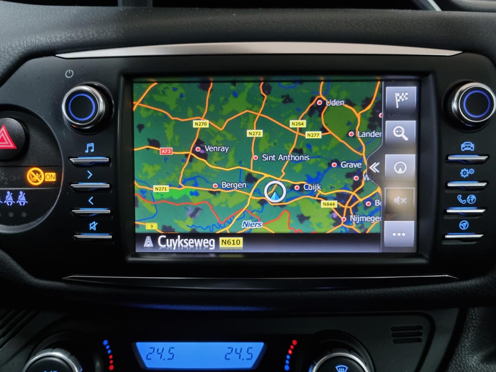 Foto van Toyota Toyota Yaris Hybrid