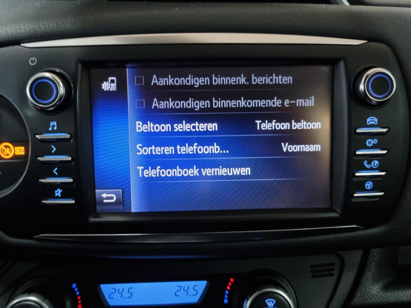 Foto van Toyota Toyota Yaris Hybrid