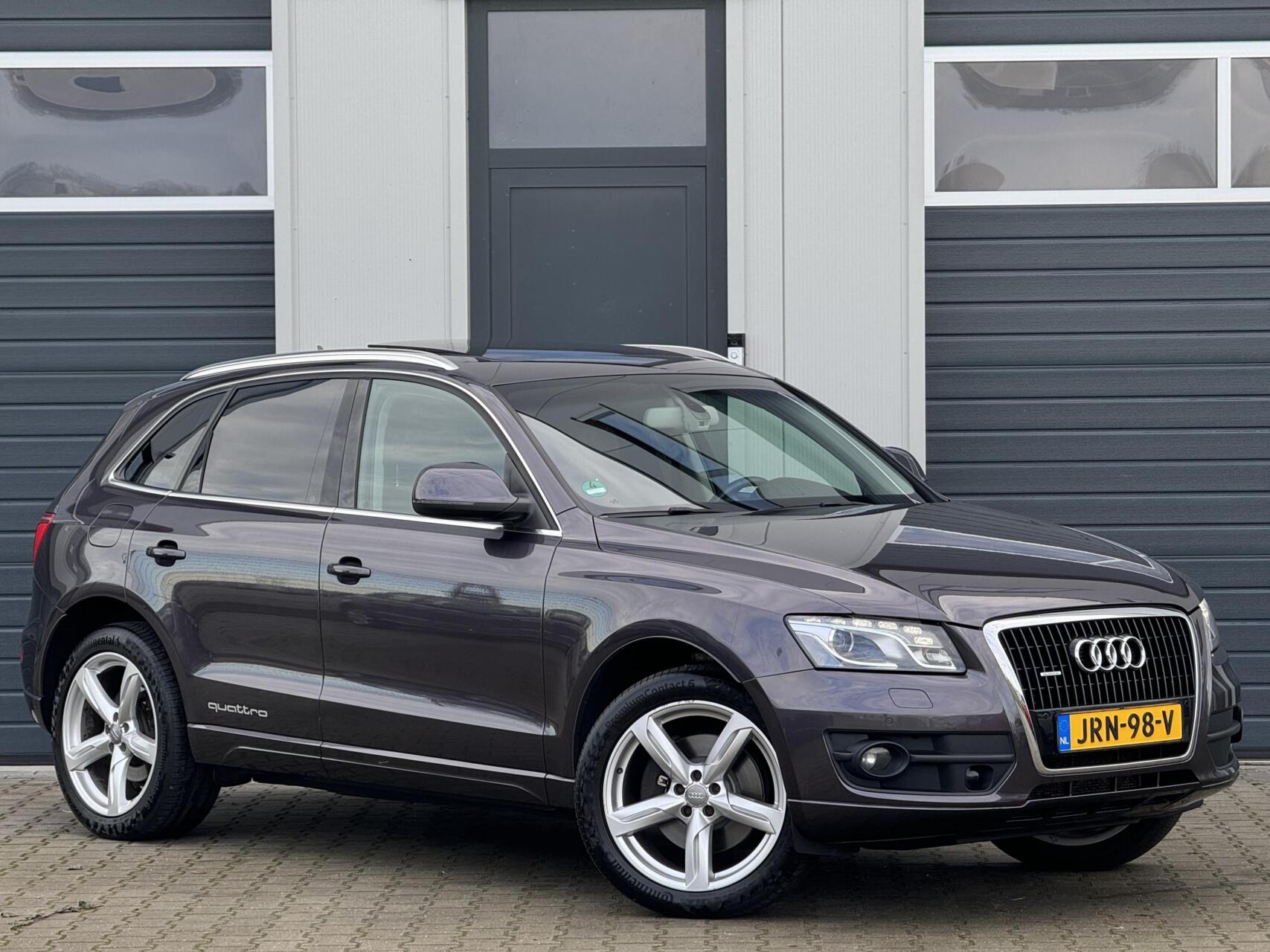 Audi Audi Q5 3.2 FSI Quattro S-Line B&O E.d. / Led / Pano / Luxe 2010 - voorkant