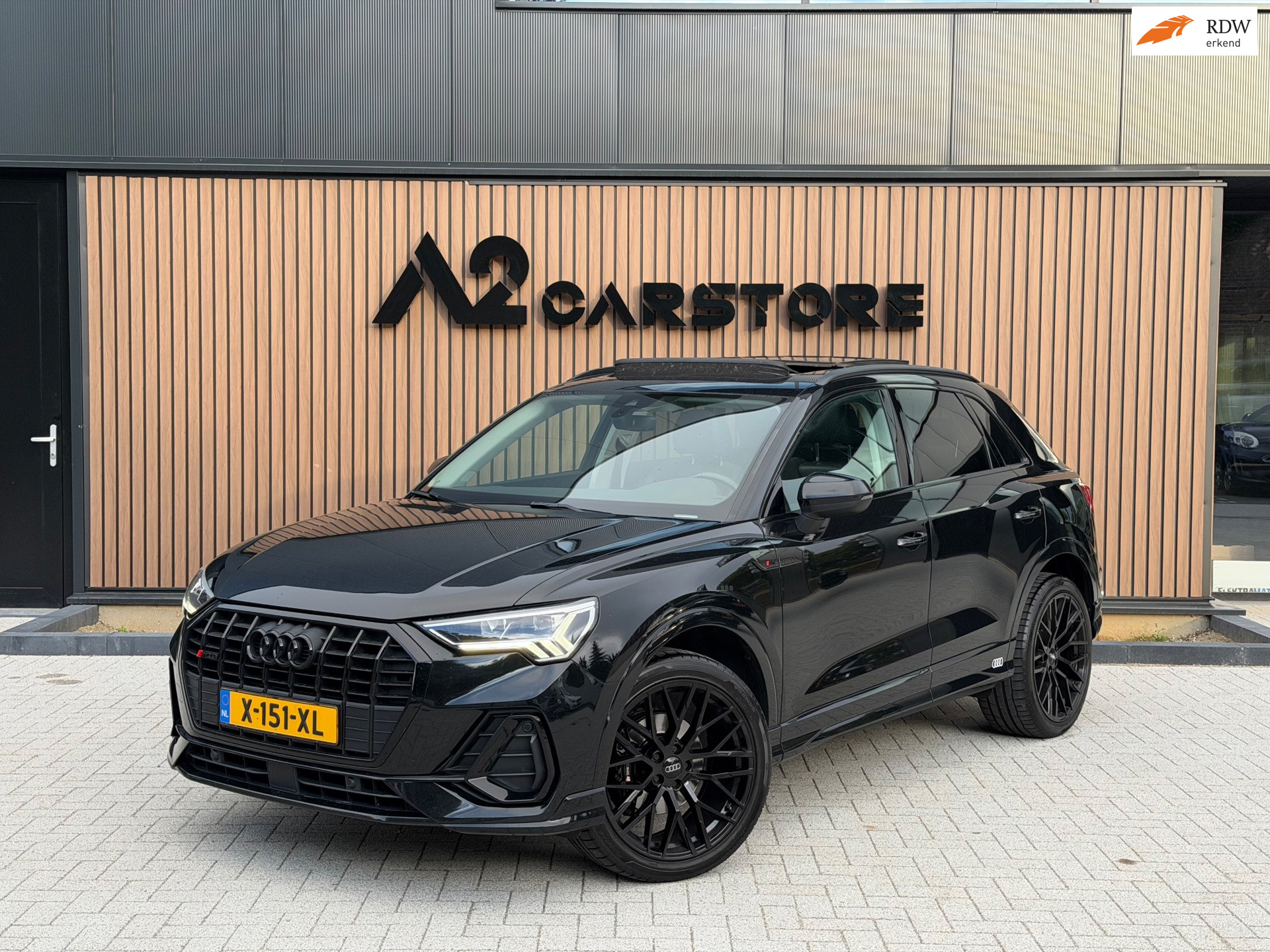 Audi Q3 35 TFSI edition one PANO S-LINE FULL OPTIONS 2019 - voorkant