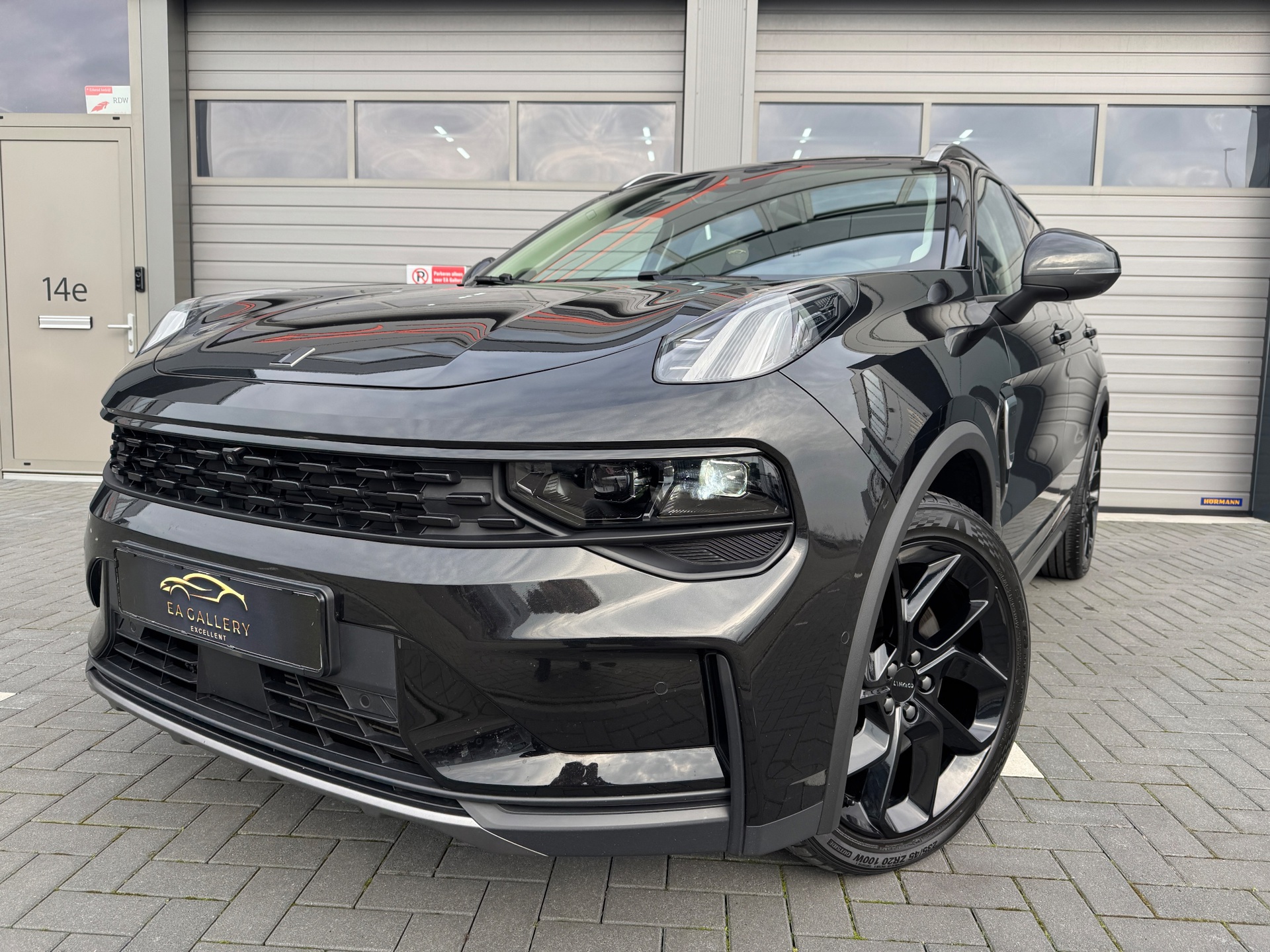 Foto van Lynk&co LYNK & Co 01