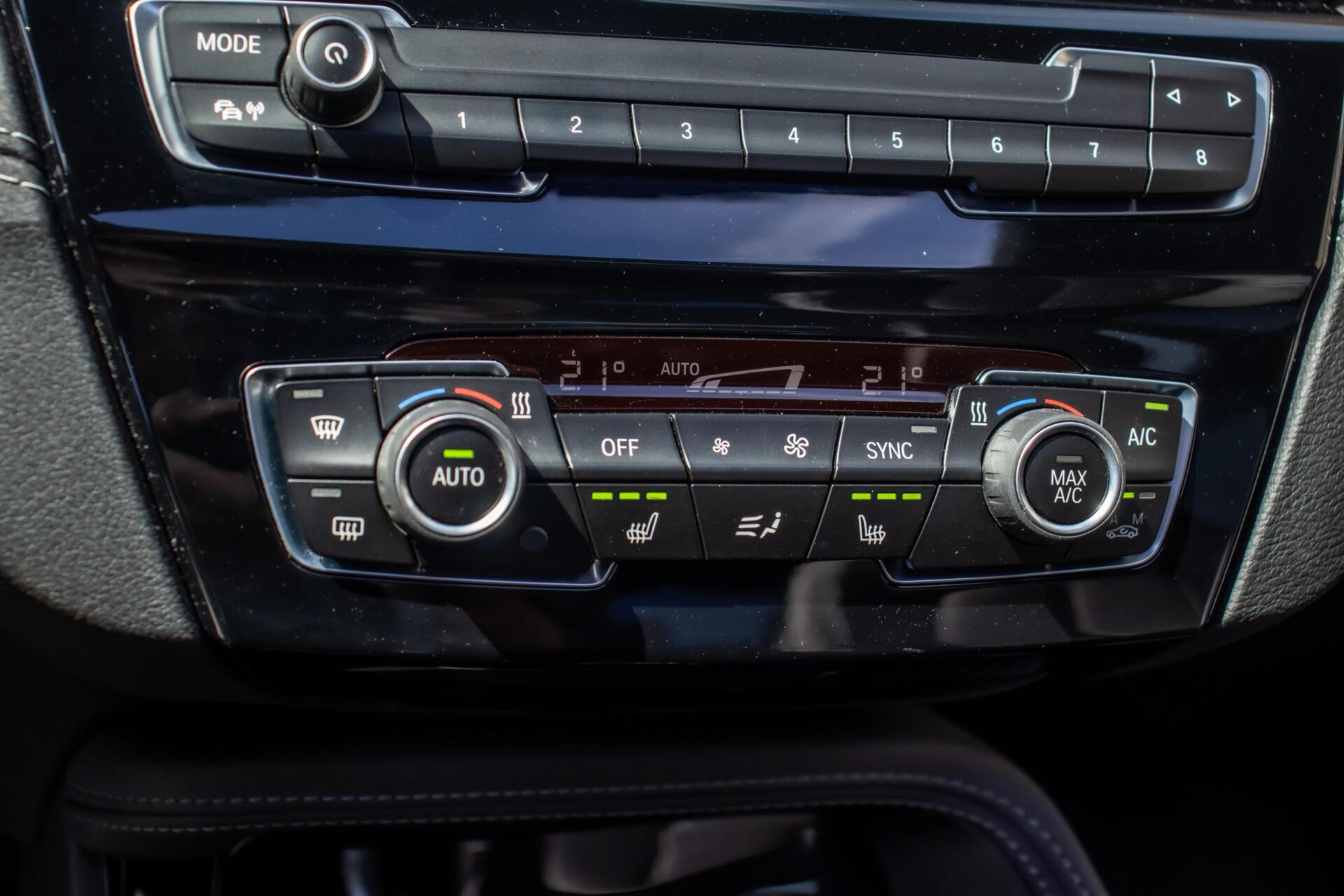 Foto van BMW X1 Xdrive25e
