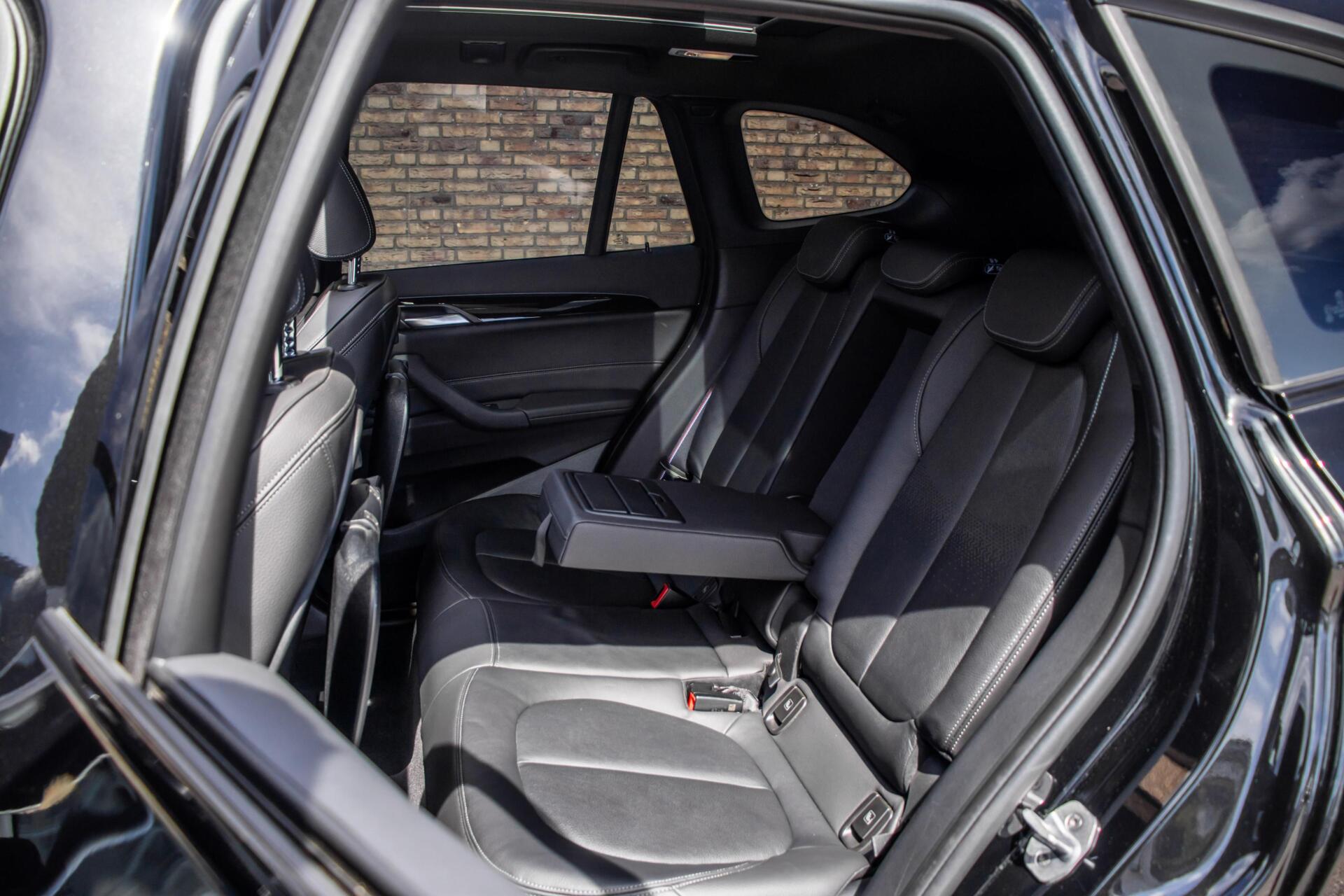 Foto van BMW X1 Xdrive25e