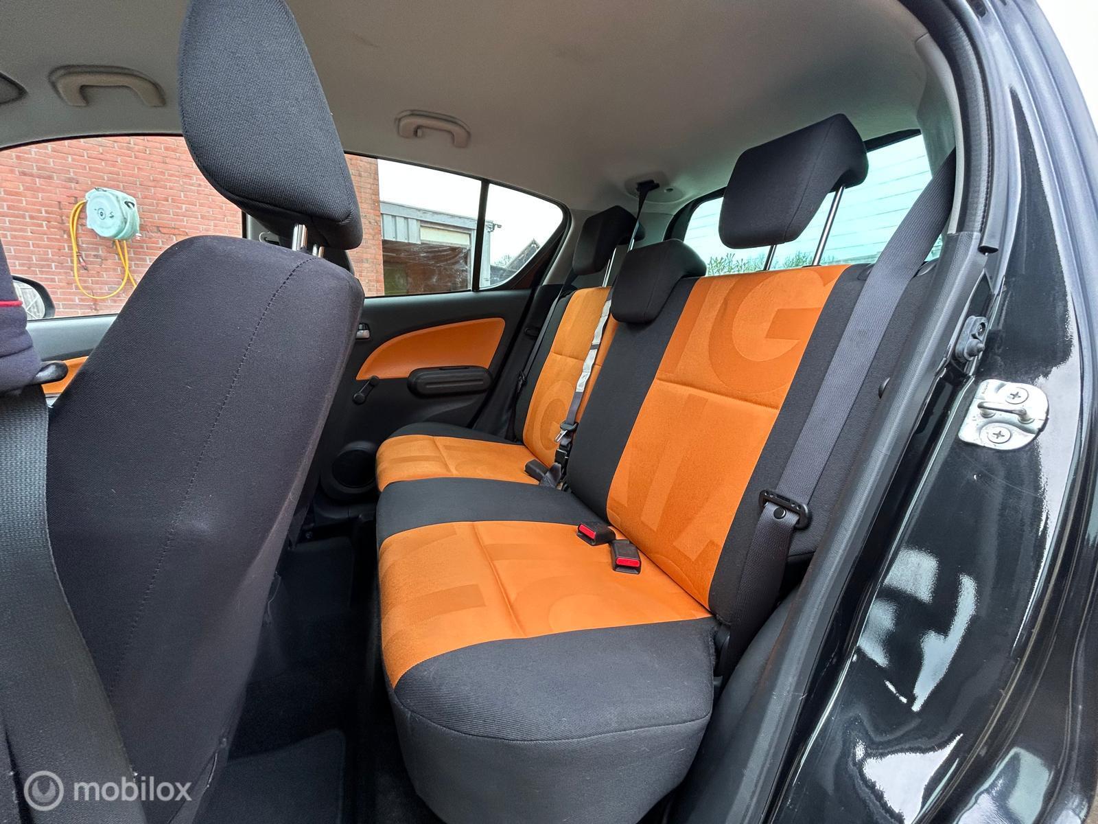 Foto van Opel Agila