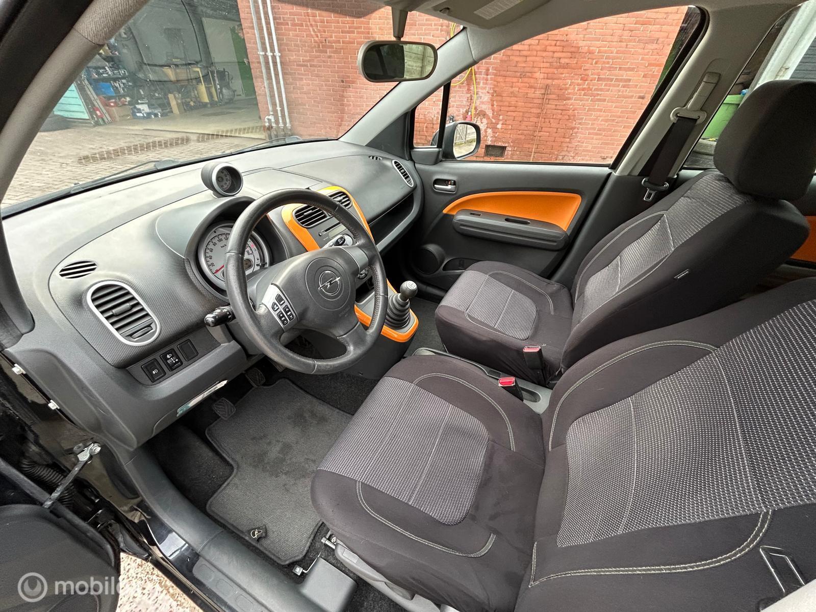 Foto van Opel Agila