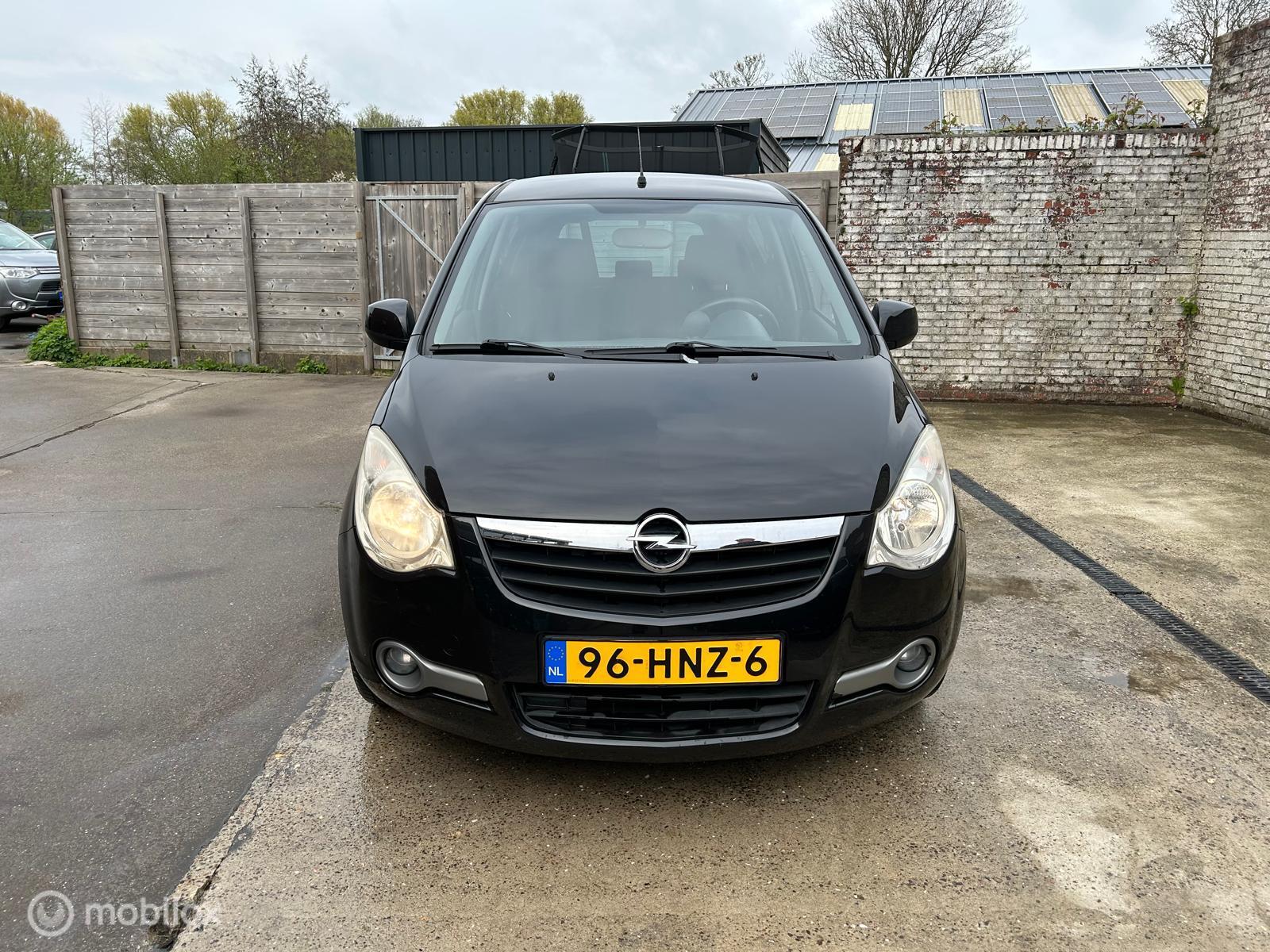 Foto van Opel Agila