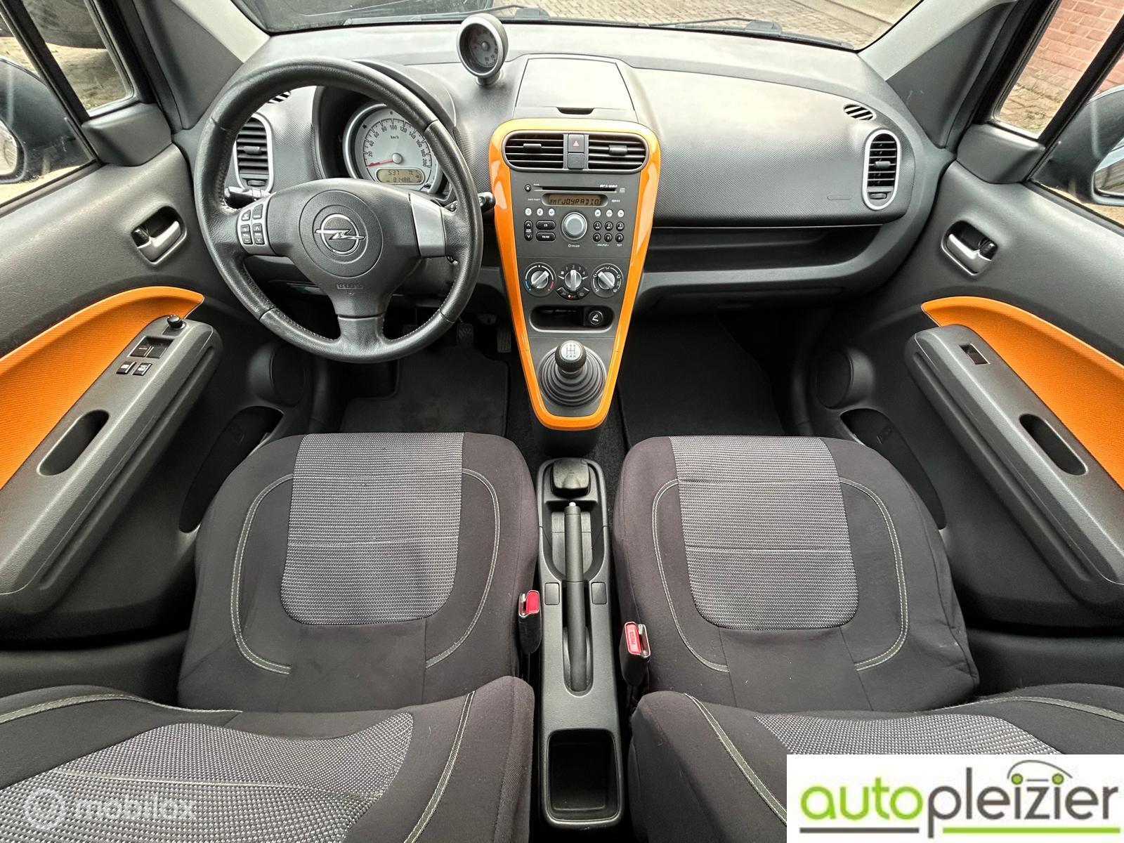 Foto van Opel Agila