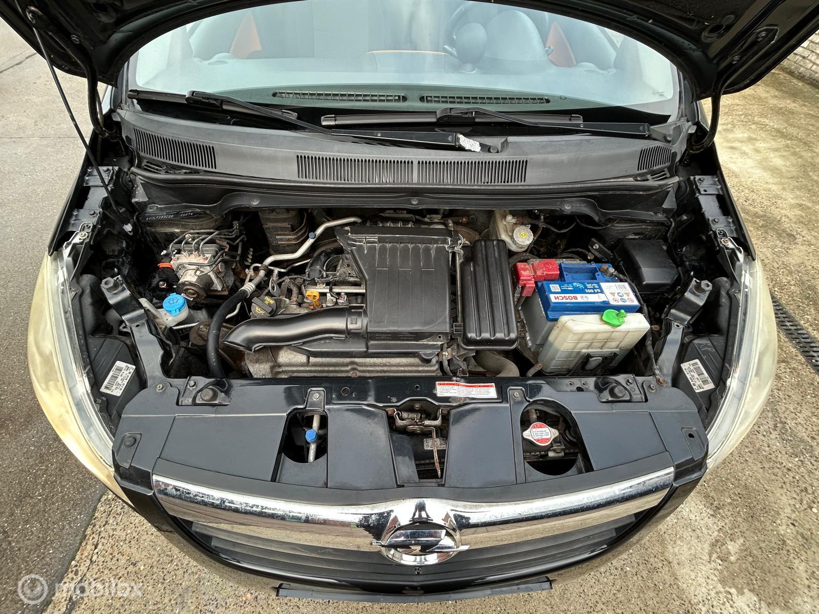 Foto van Opel Agila