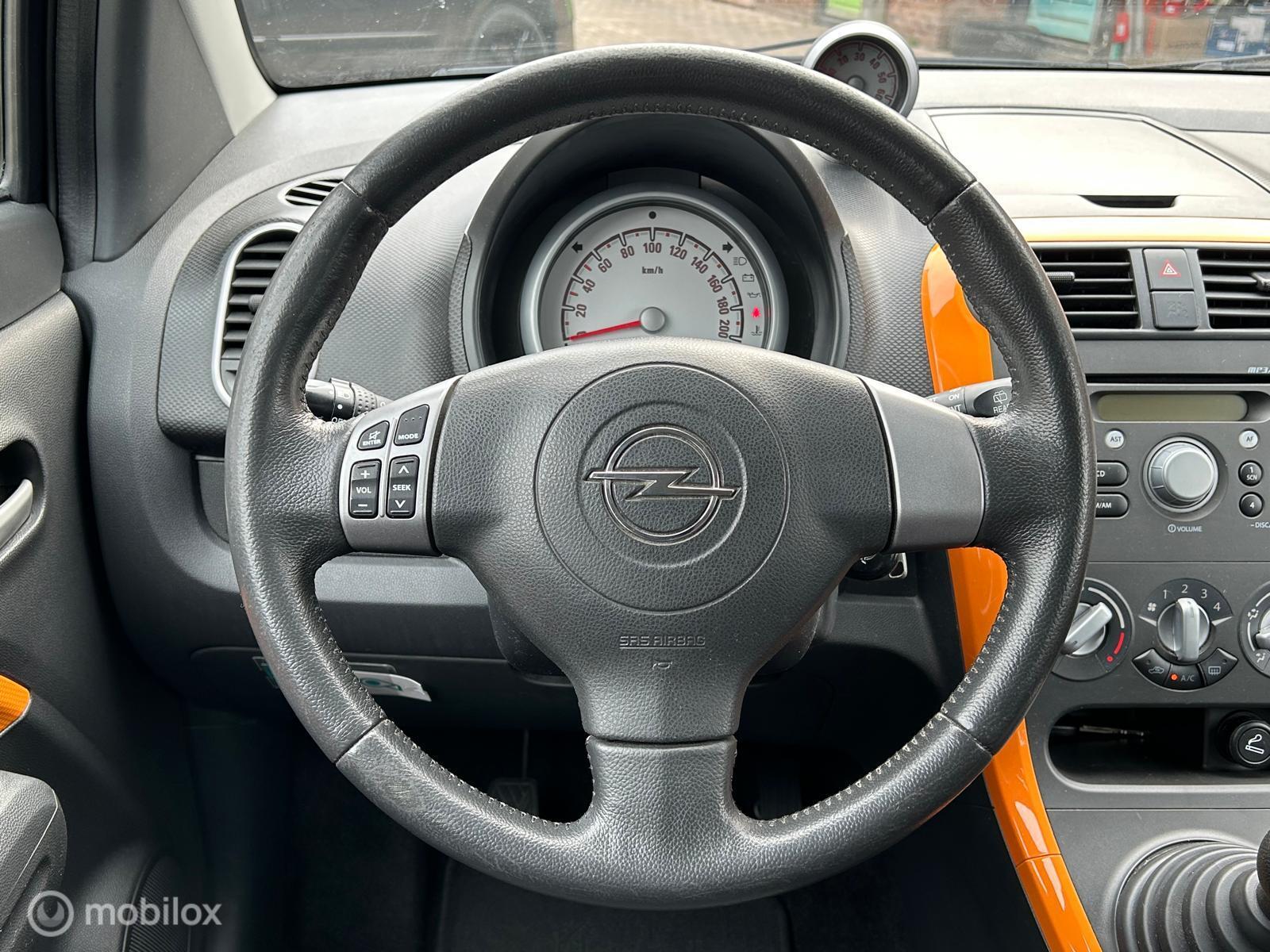 Foto van Opel Agila