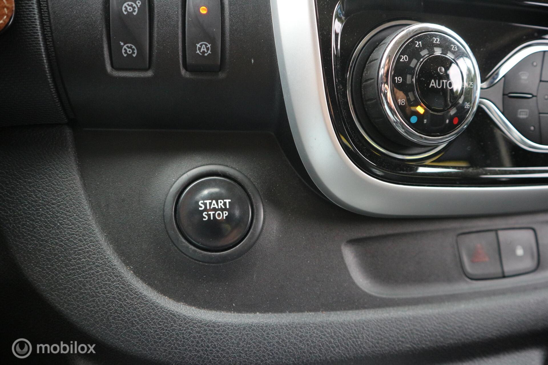 Foto van Opel Vivaro-b