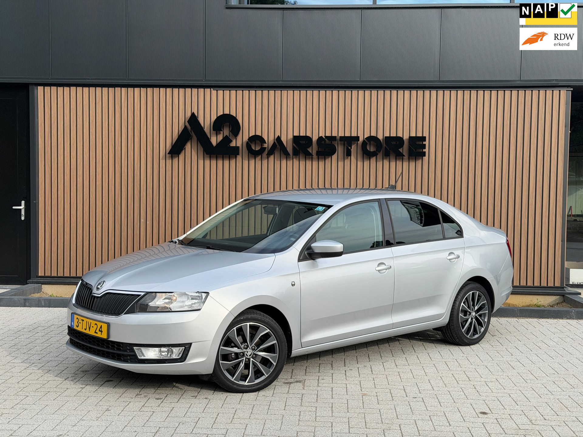 Foto van SKODA RAPID