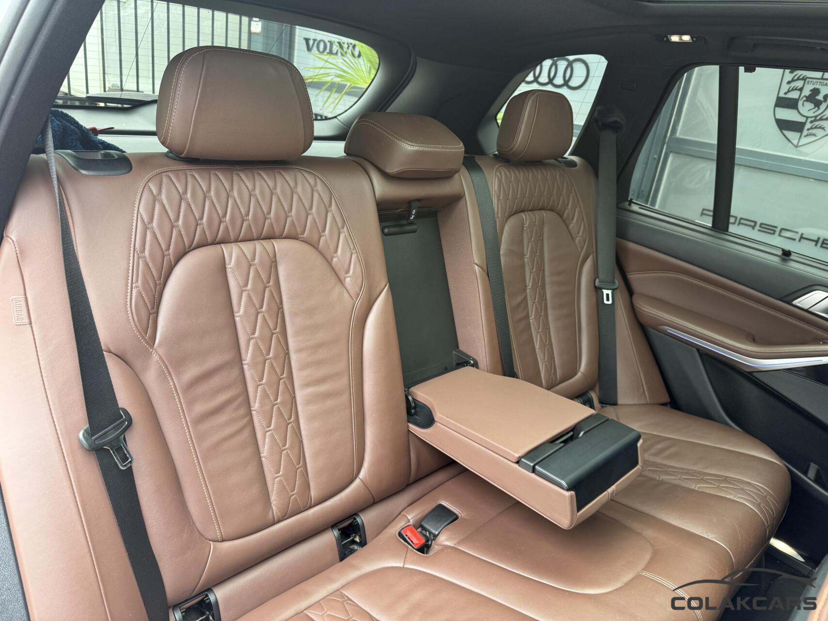 Foto van BMW X5 Xdrive40i