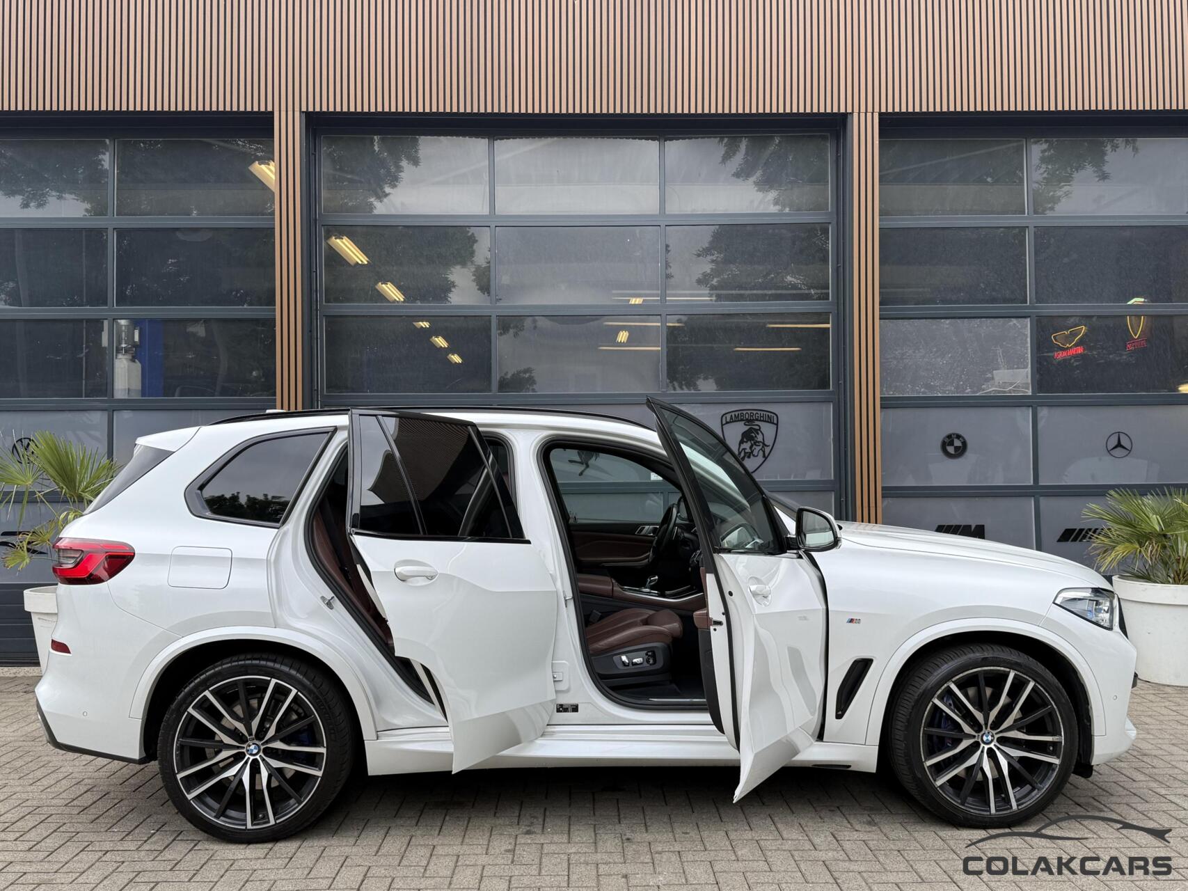Foto van BMW X5 Xdrive40i