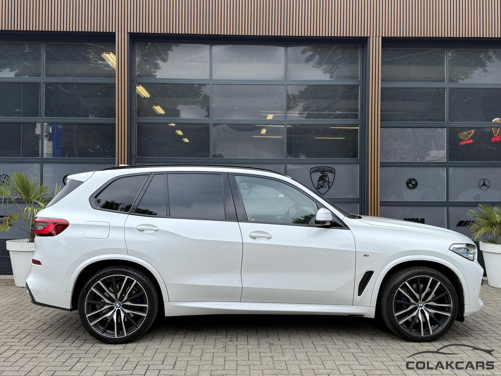Foto van BMW X5 Xdrive40i