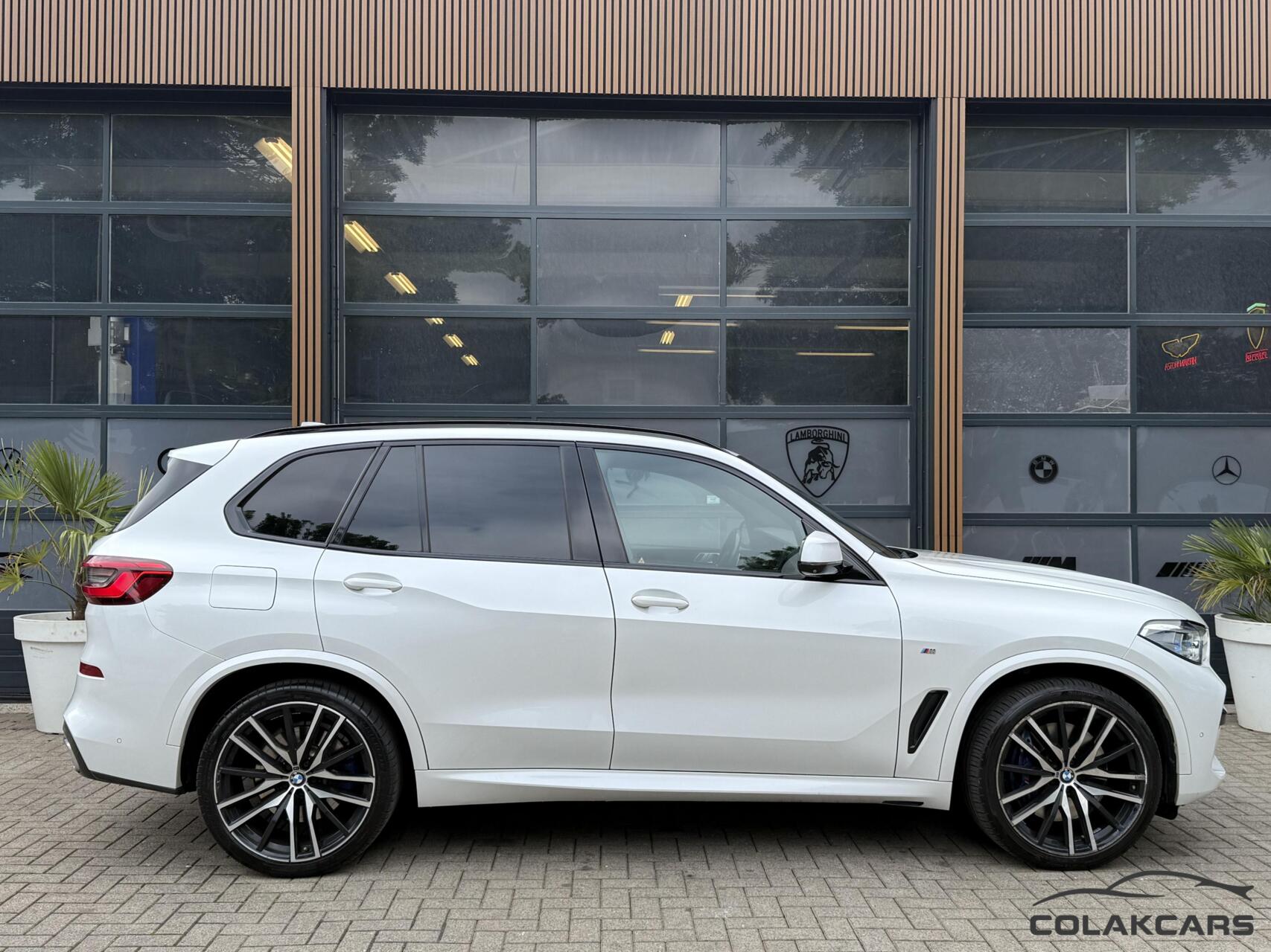 Foto van BMW X5 Xdrive40i