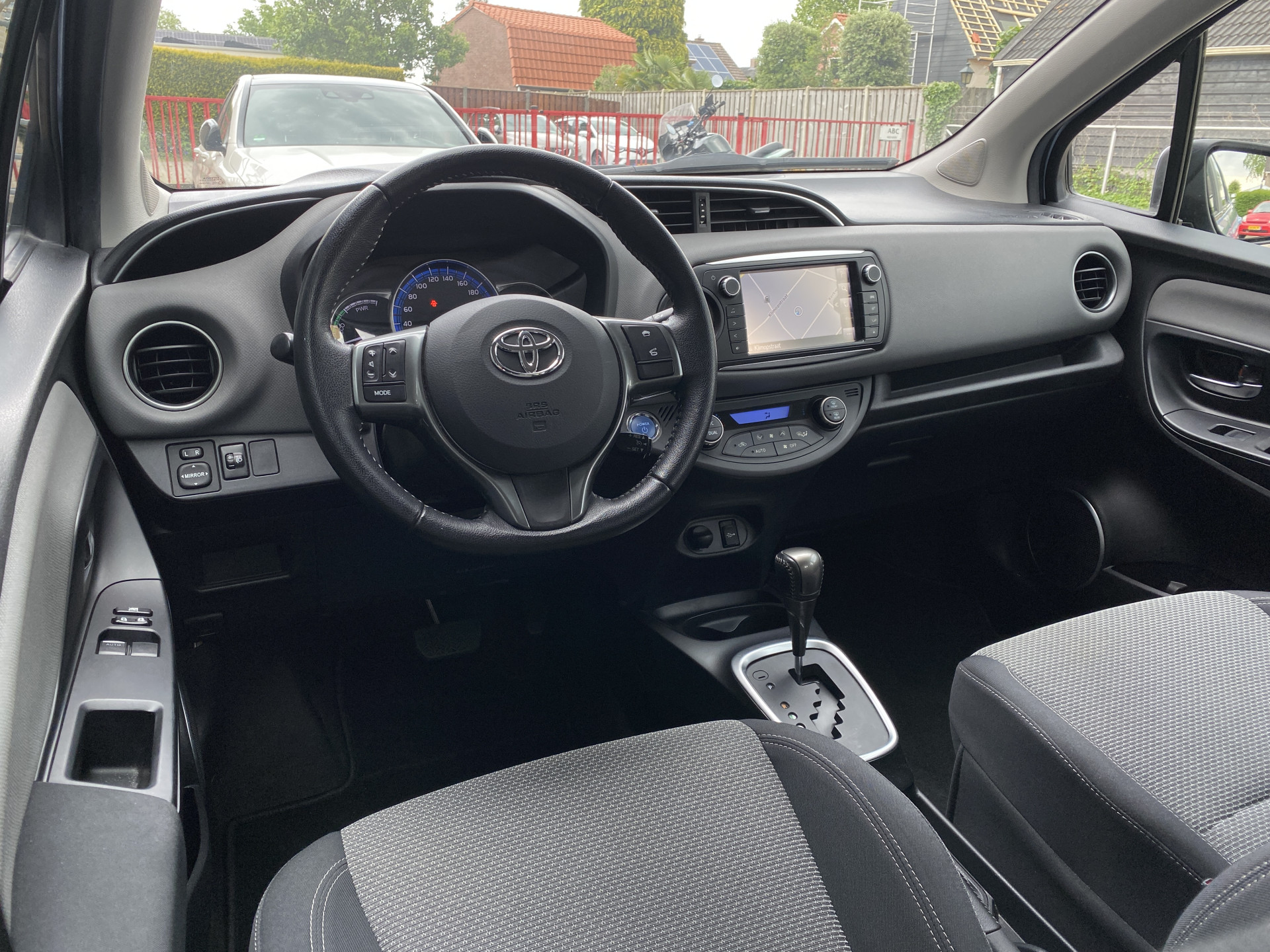 Foto van Toyota Toyota Yaris Hybrid