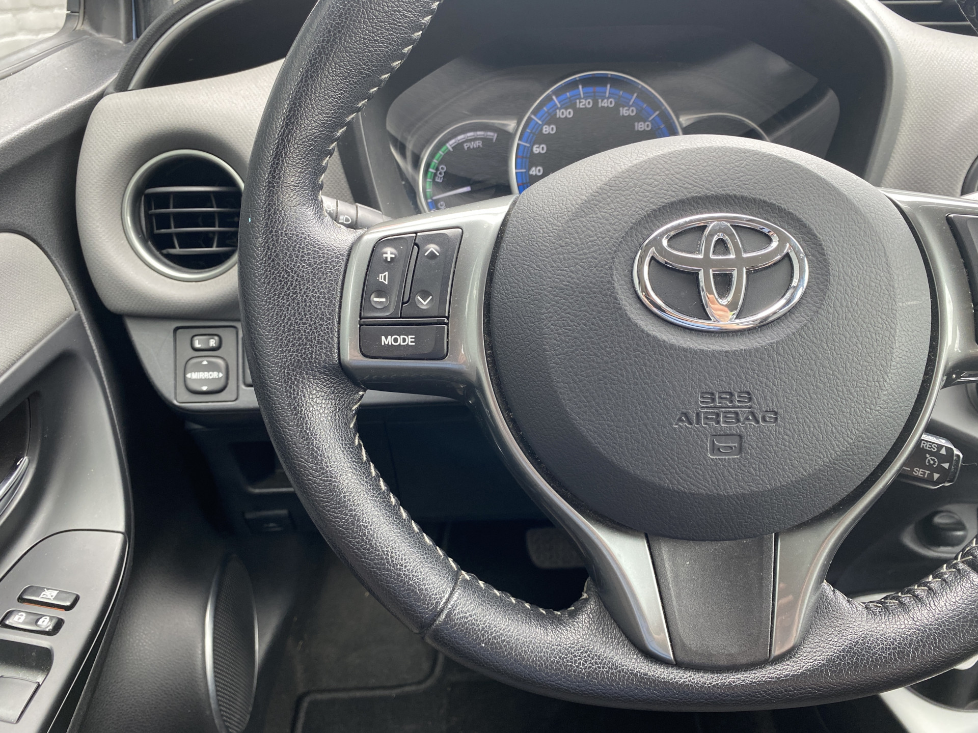Foto van Toyota Toyota Yaris Hybrid