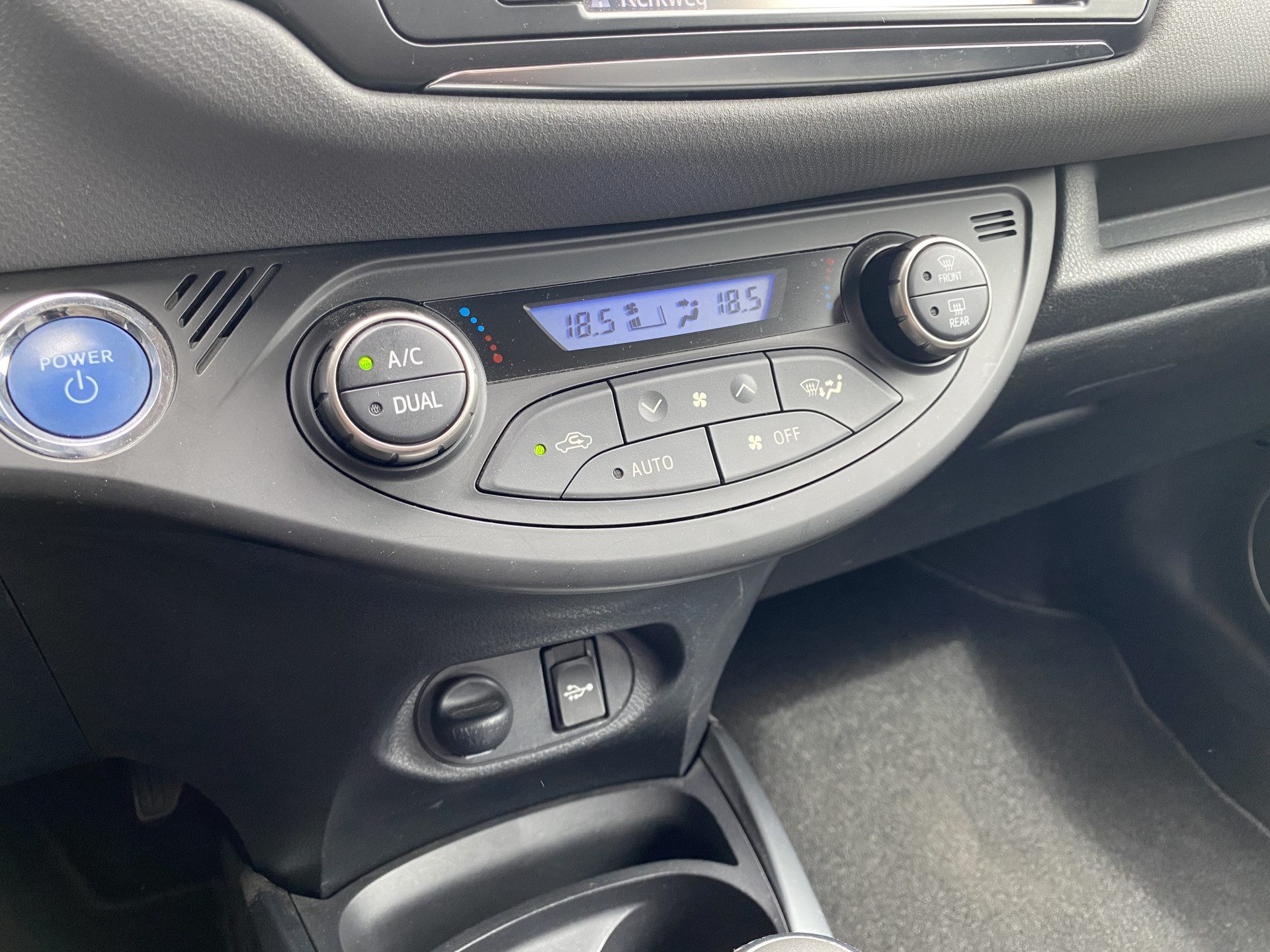 Foto van Toyota Toyota Yaris Hybrid