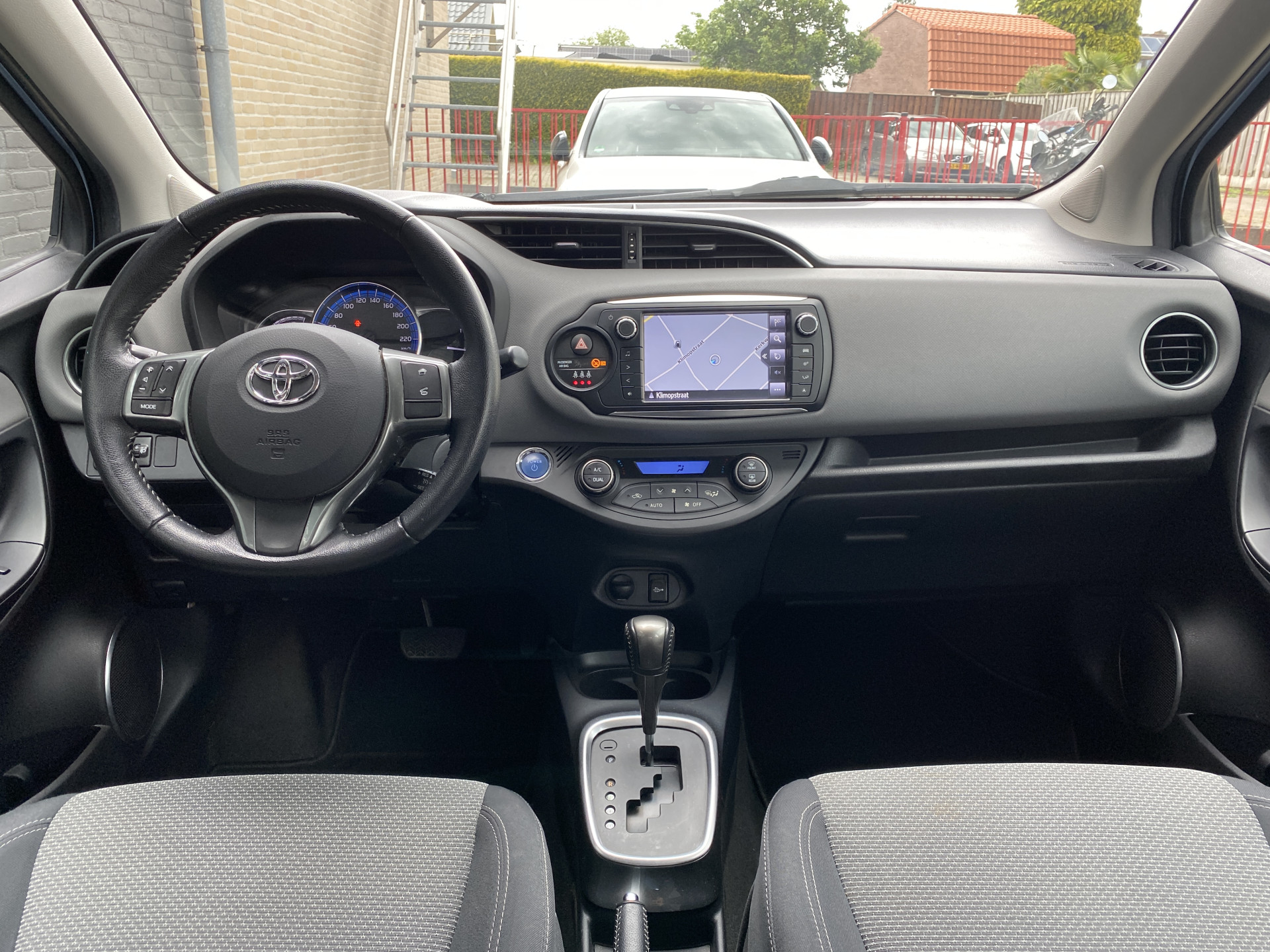 Foto van Toyota Toyota Yaris Hybrid