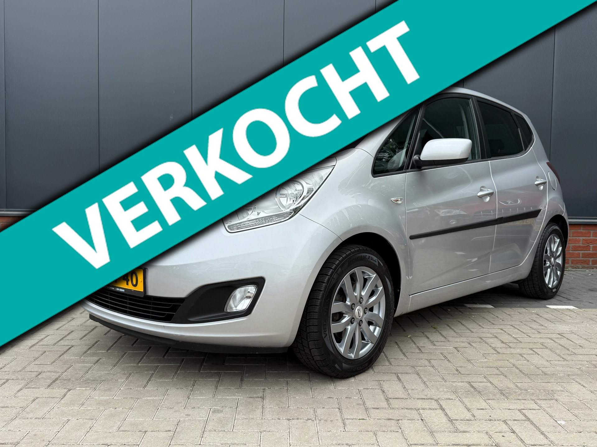 Kia Venga 1.6 CVVT Plus Pack (12 mnd BOVAG-garantie) 2013 - voorkant