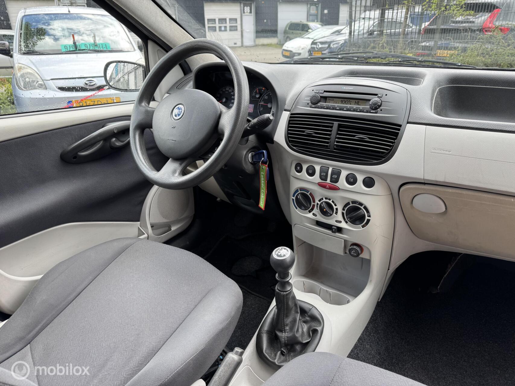 Foto van Fiat Punto