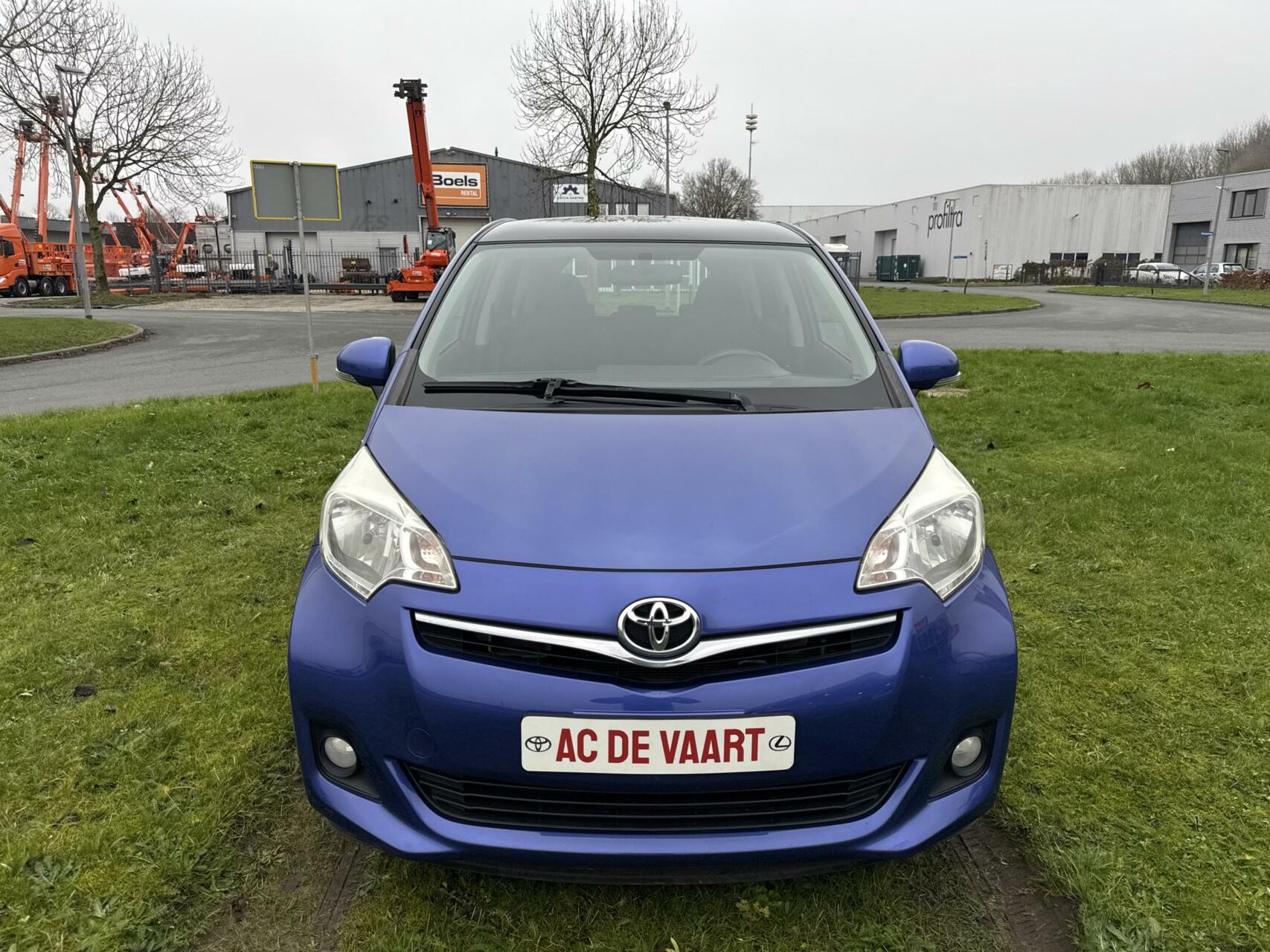 Foto van Toyota Verso-s