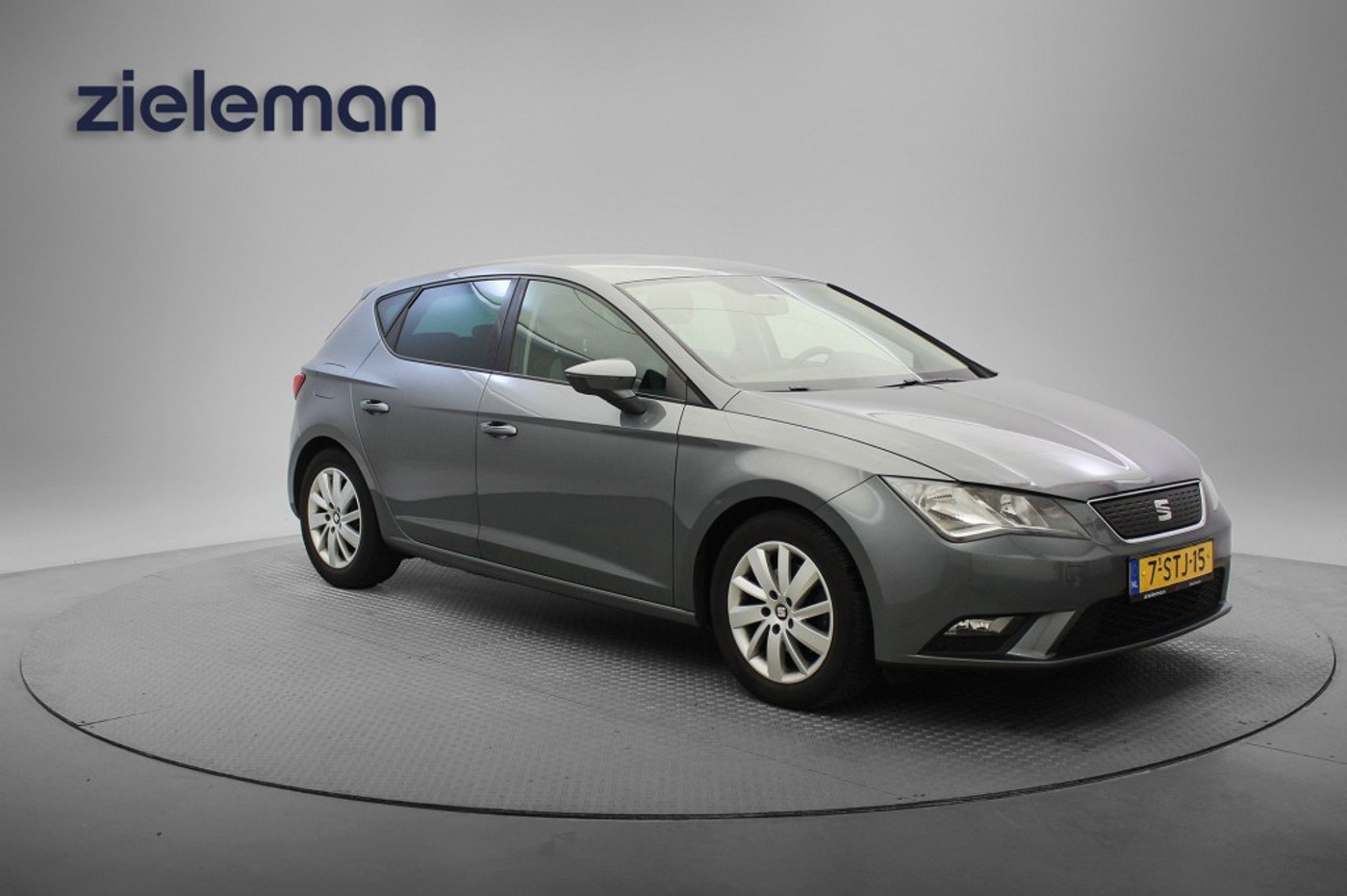 Seat Leon 1.6 TDI Limited Edition I - Navi, Cruise, Trekhaak 2013 - voorkant