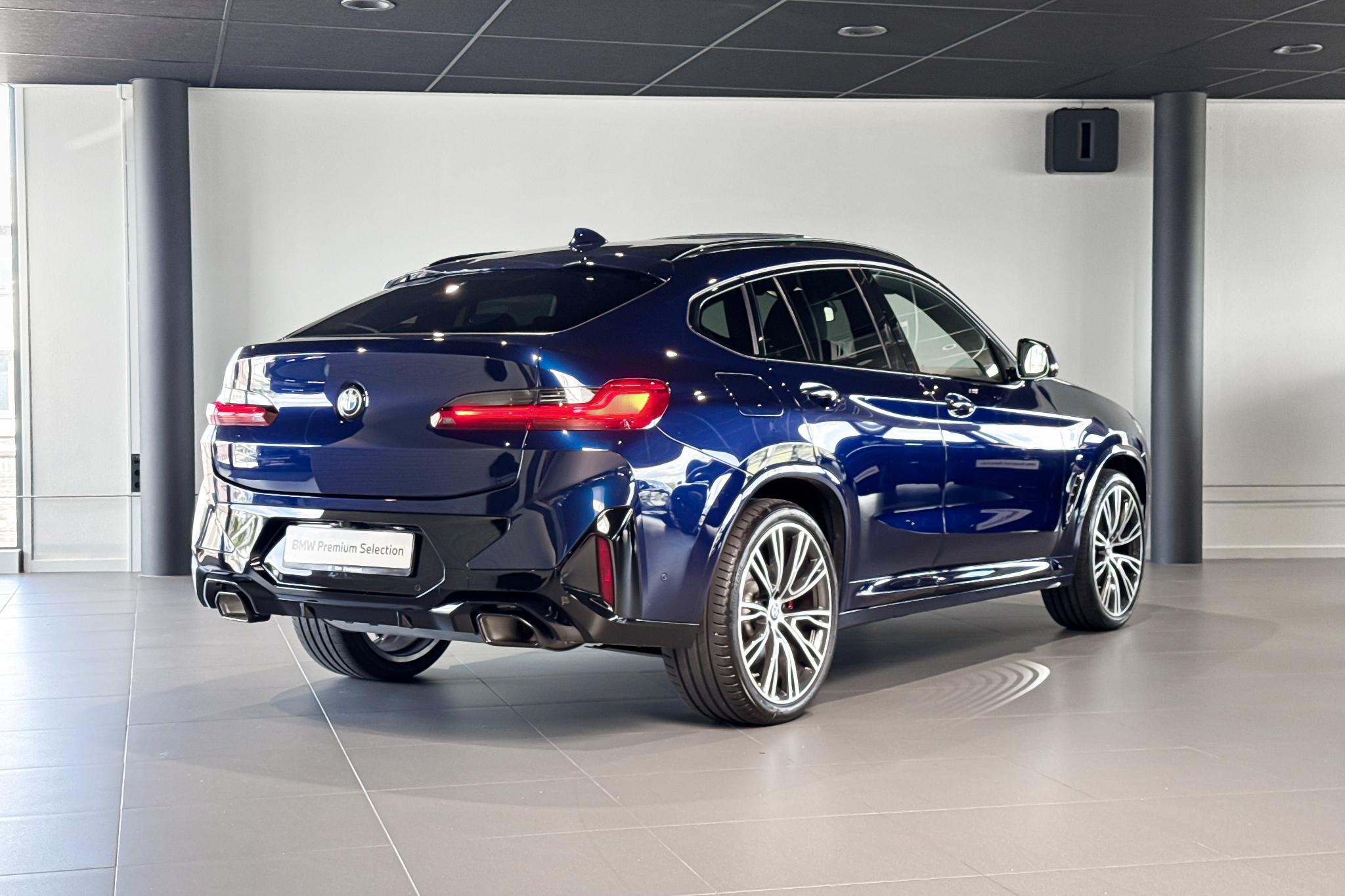 Foto van BMW X4 Xdrive20i