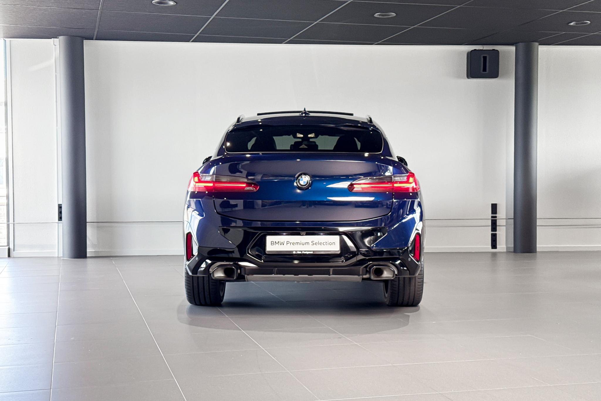 Foto van BMW X4 Xdrive20i