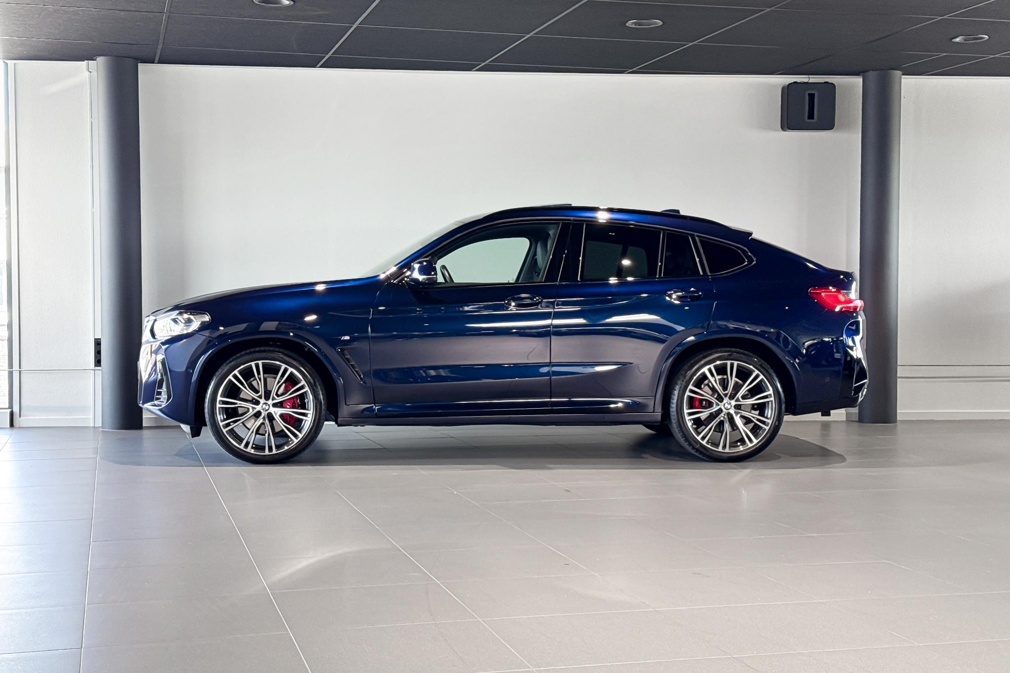 Foto van BMW X4 Xdrive20i