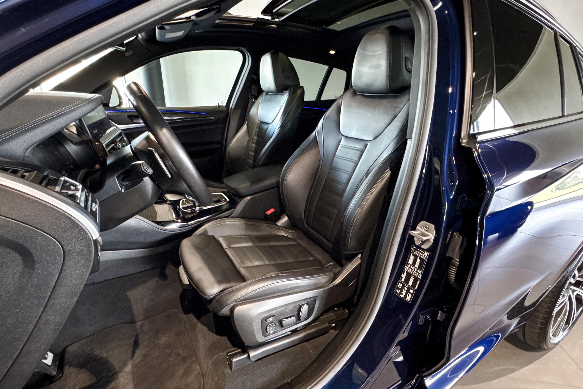 Foto van BMW X4 Xdrive20i