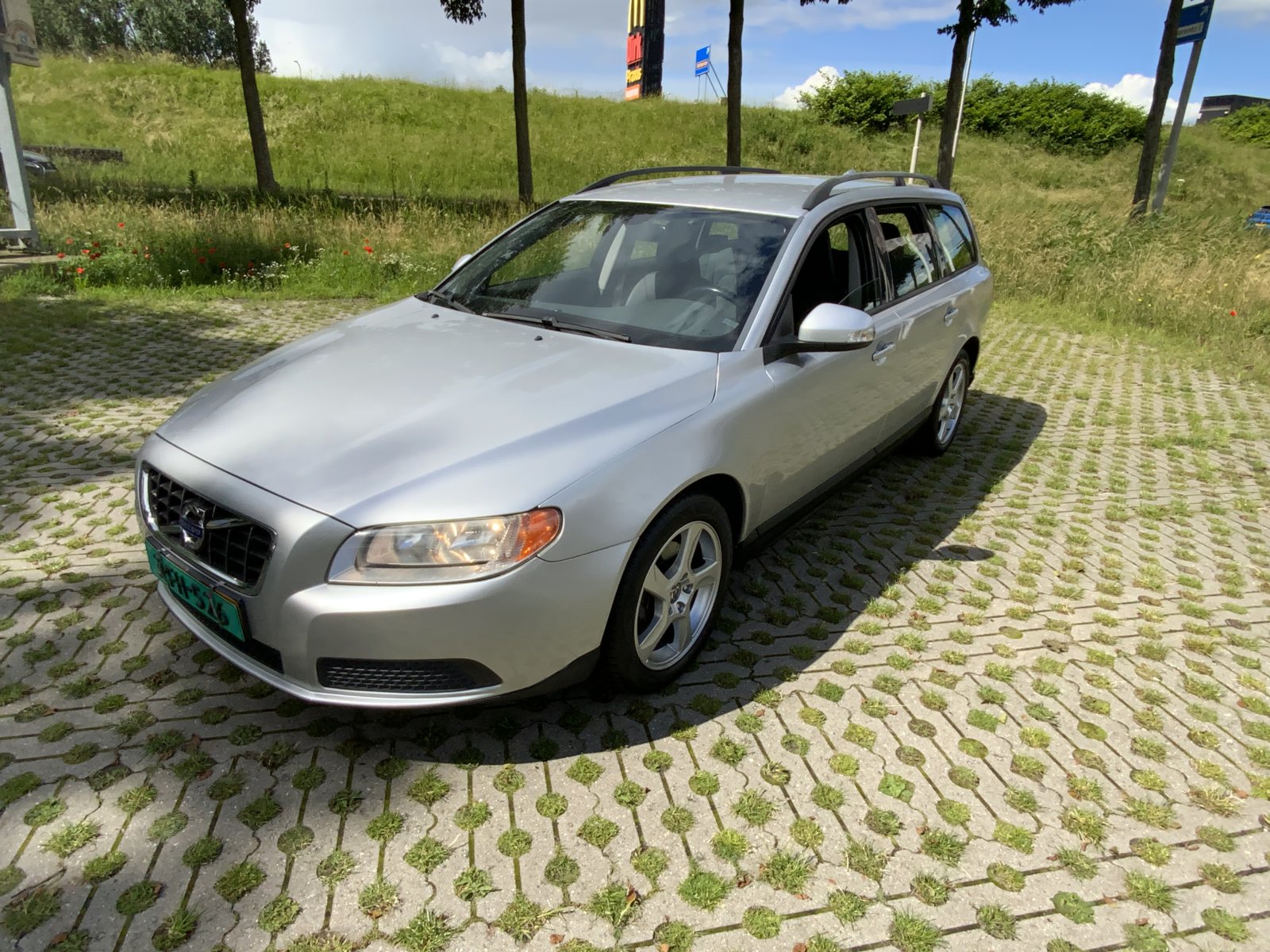 Volvo V70  2009 - voorkant