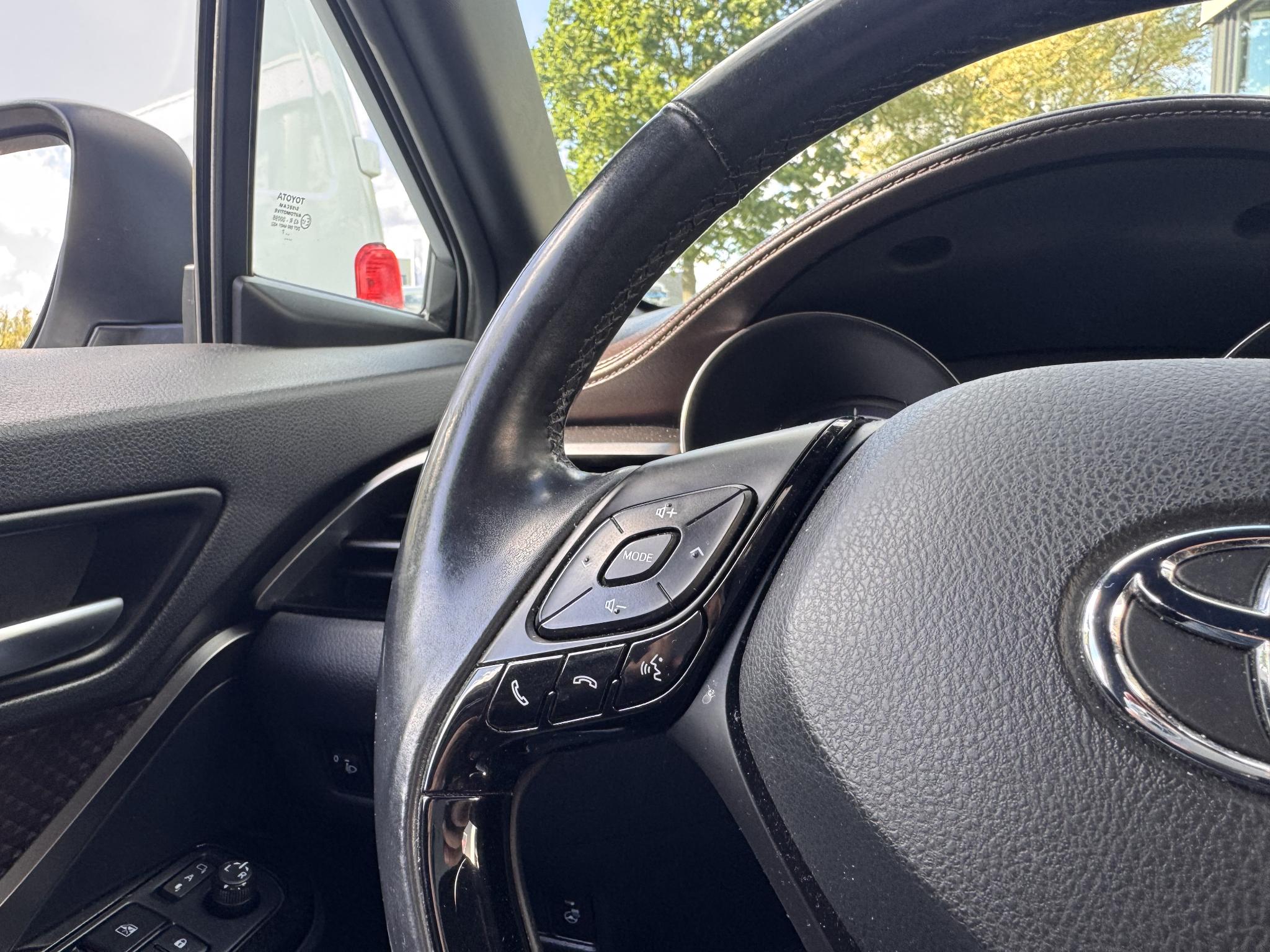 Foto van Toyota Toyota C-hr
