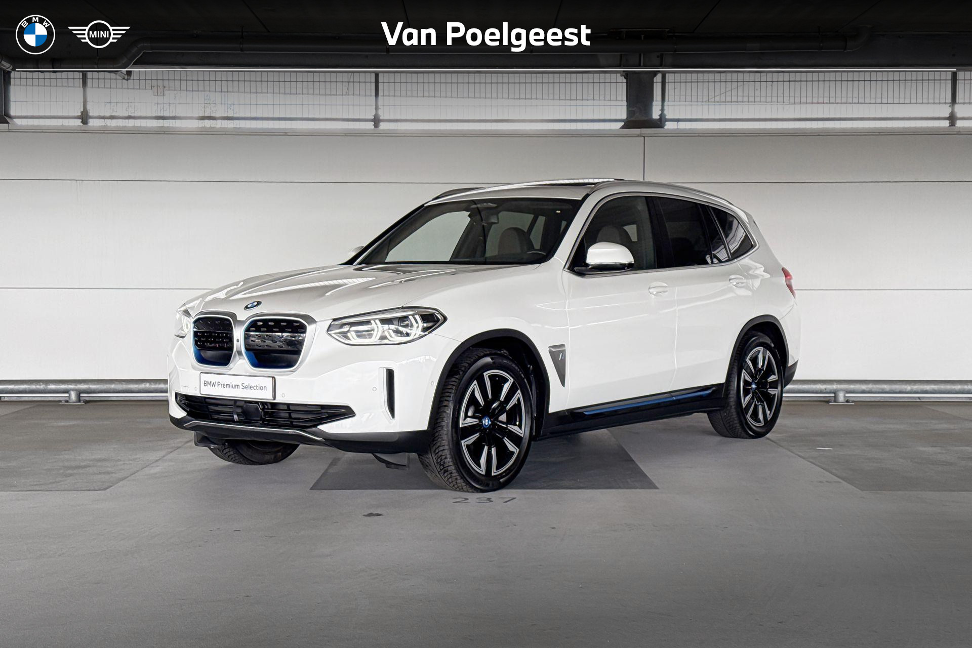 Foto van BMW IX3
