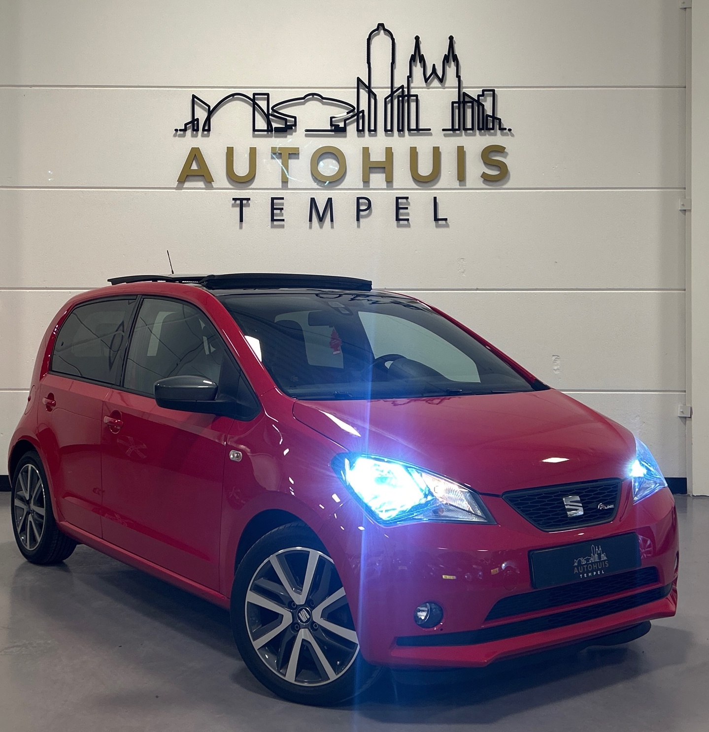 Seat Mii 1.0 FR Connect Nap Automaat Fr Line Pdc Panoramadak Leder 5Deurs Stoelverwarming Lm Velgen 2017 - voorkant