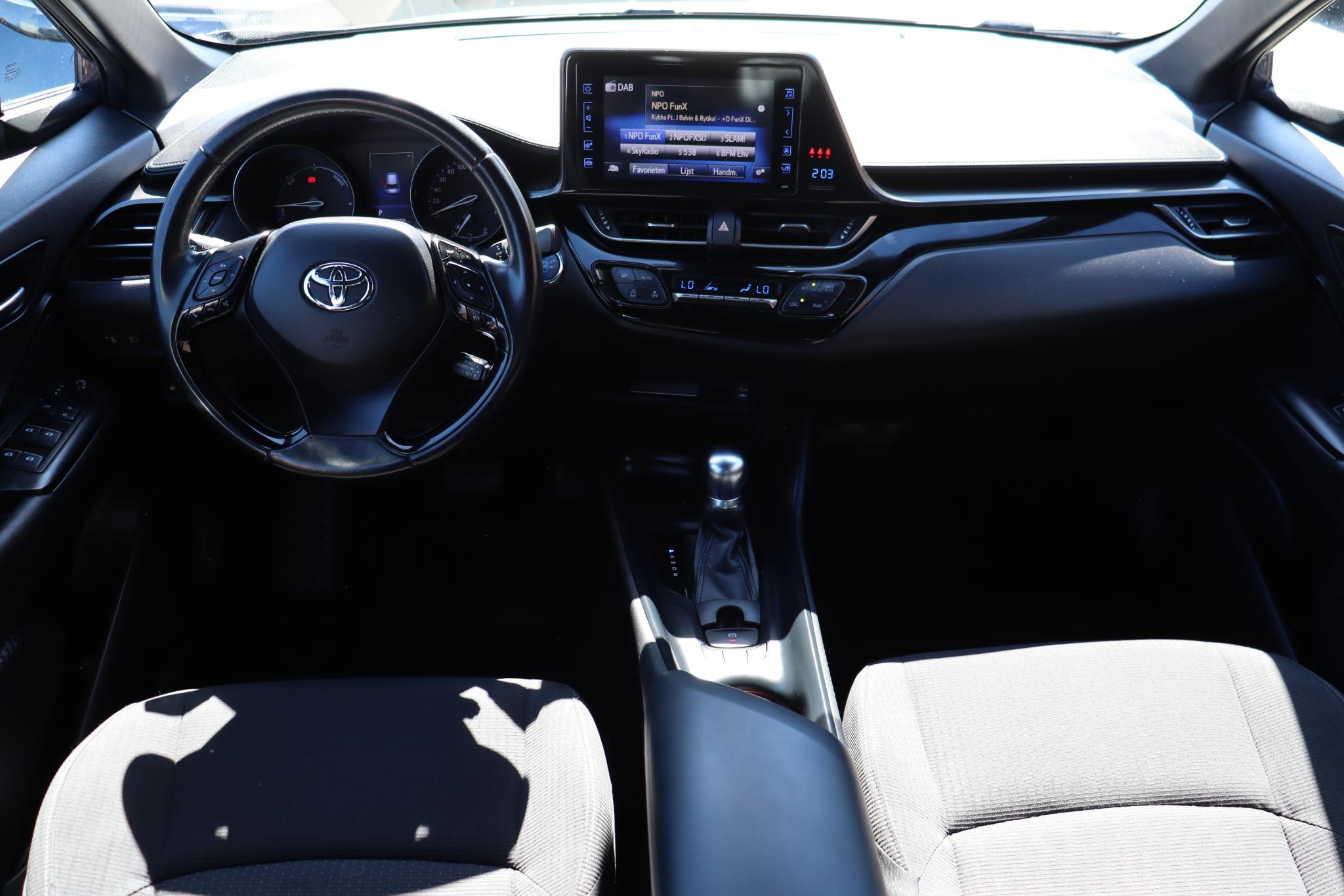 Foto van Toyota Toyota C-hr